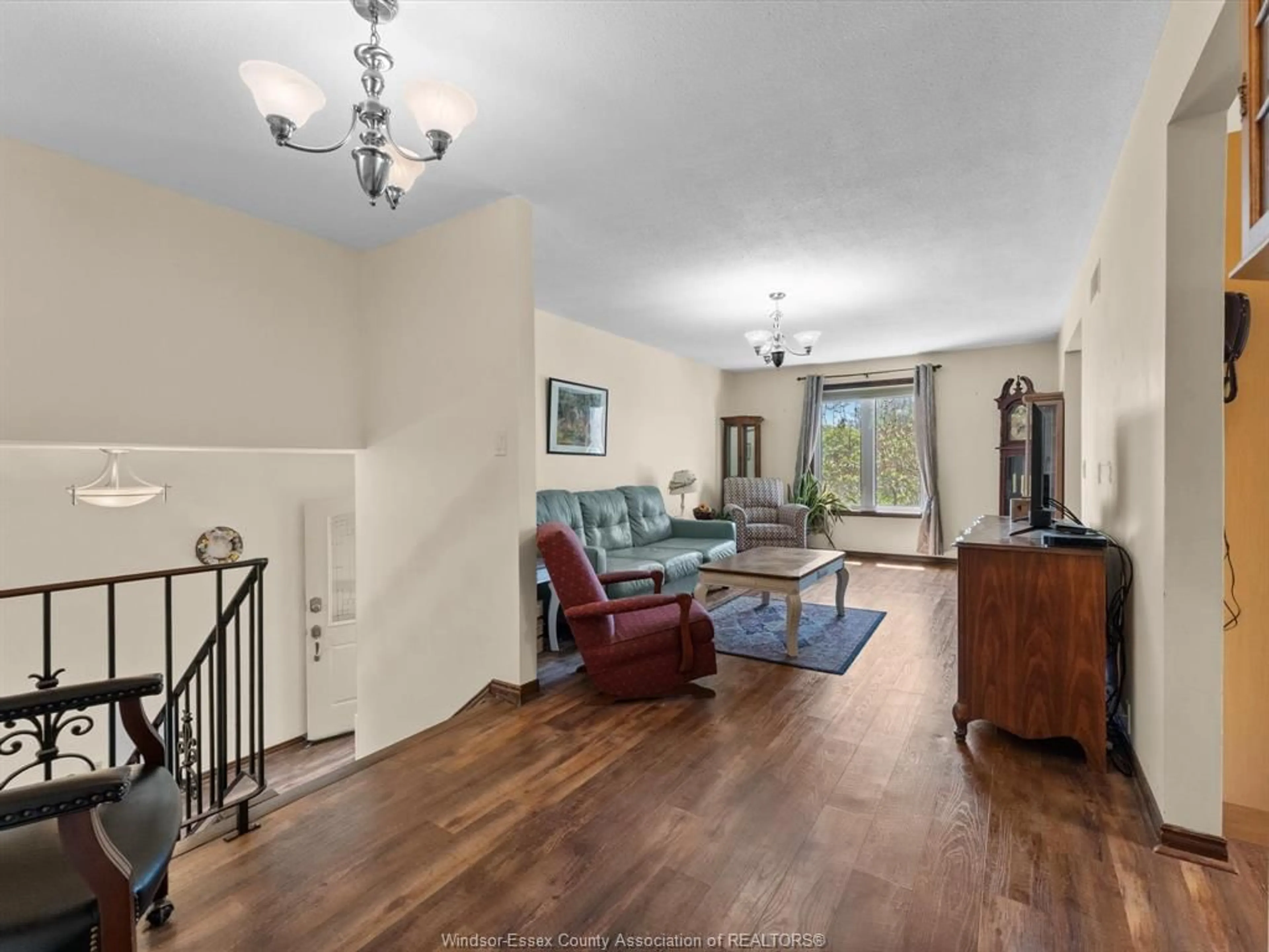 Living room with furniture, unknown for 252 Taylor Rd, Harrow Ontario N0R 1G0