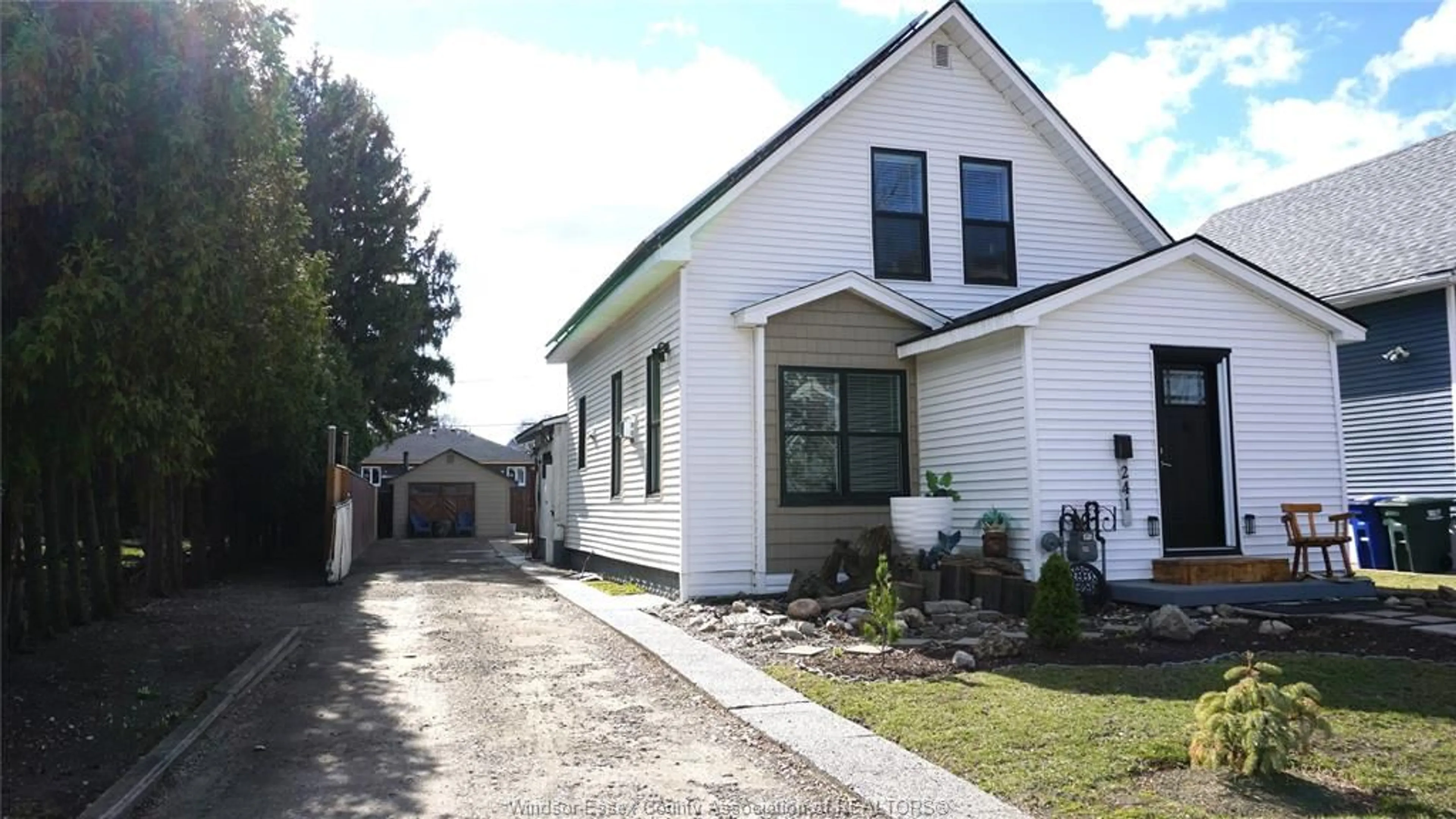 Unknown for 241 SALTER, Windsor Ontario N9A 5B9
