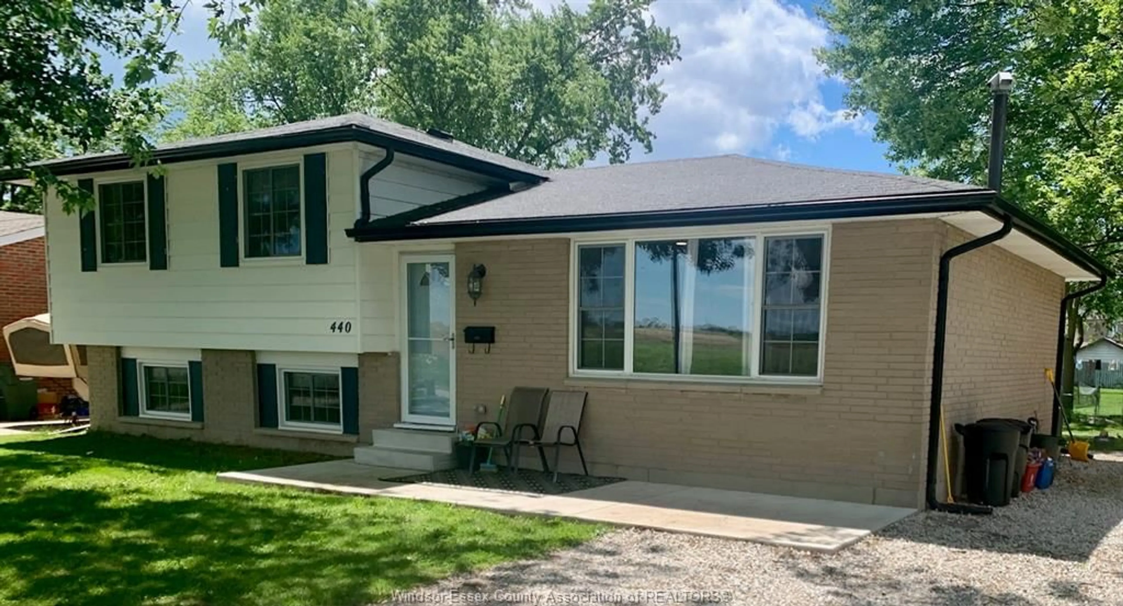 Home with vinyl exterior material, unknown for 440 FRYER St, Amherstburg Ontario N9V 2M1
