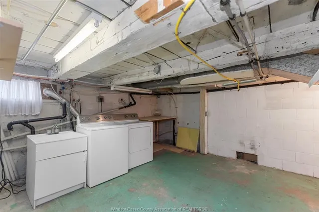 Additional property image - 354 FRONT St