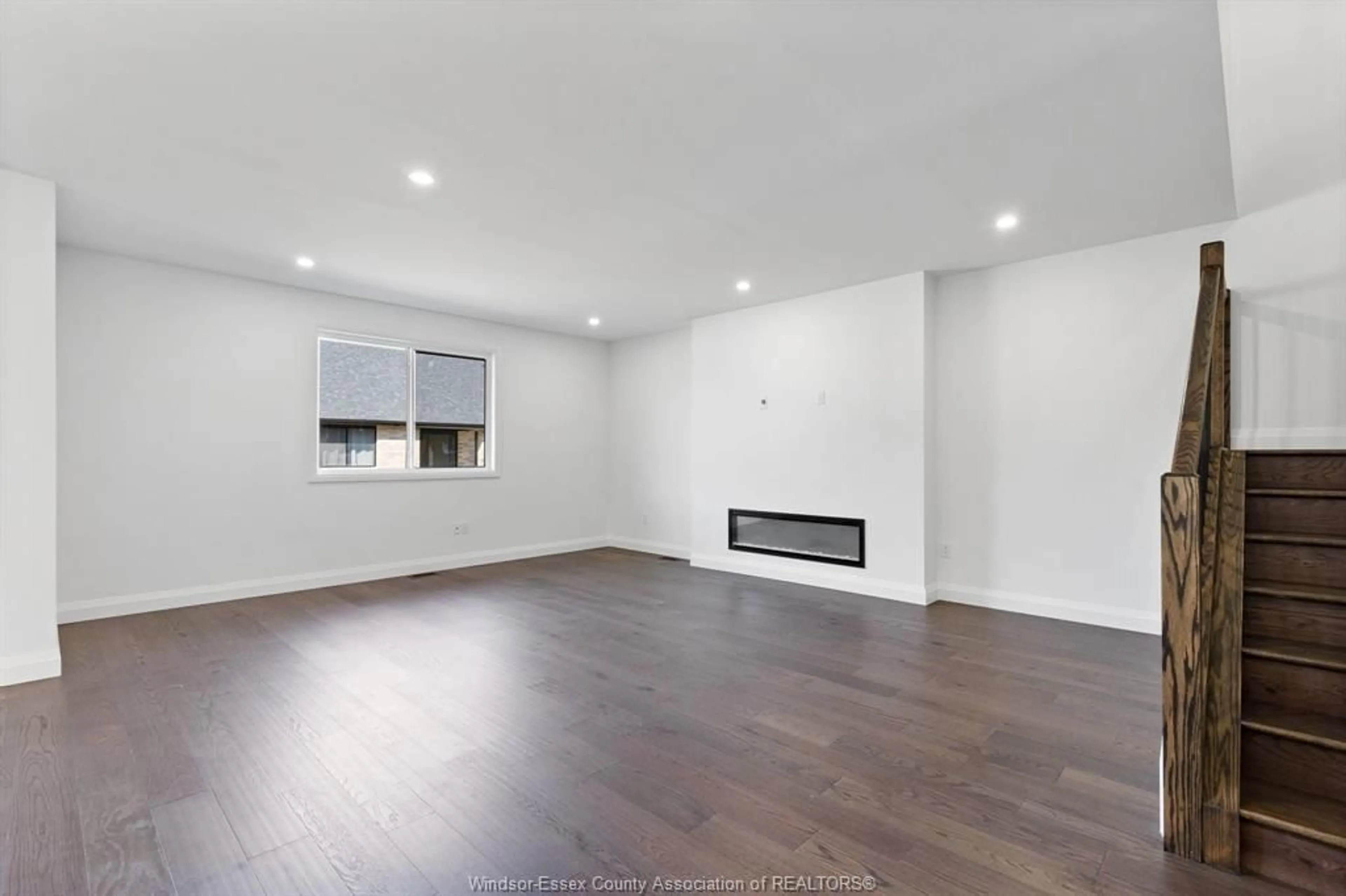 A pic of a room for 611 Hacket #24C, Amherstburg Ontario N9V 0H1