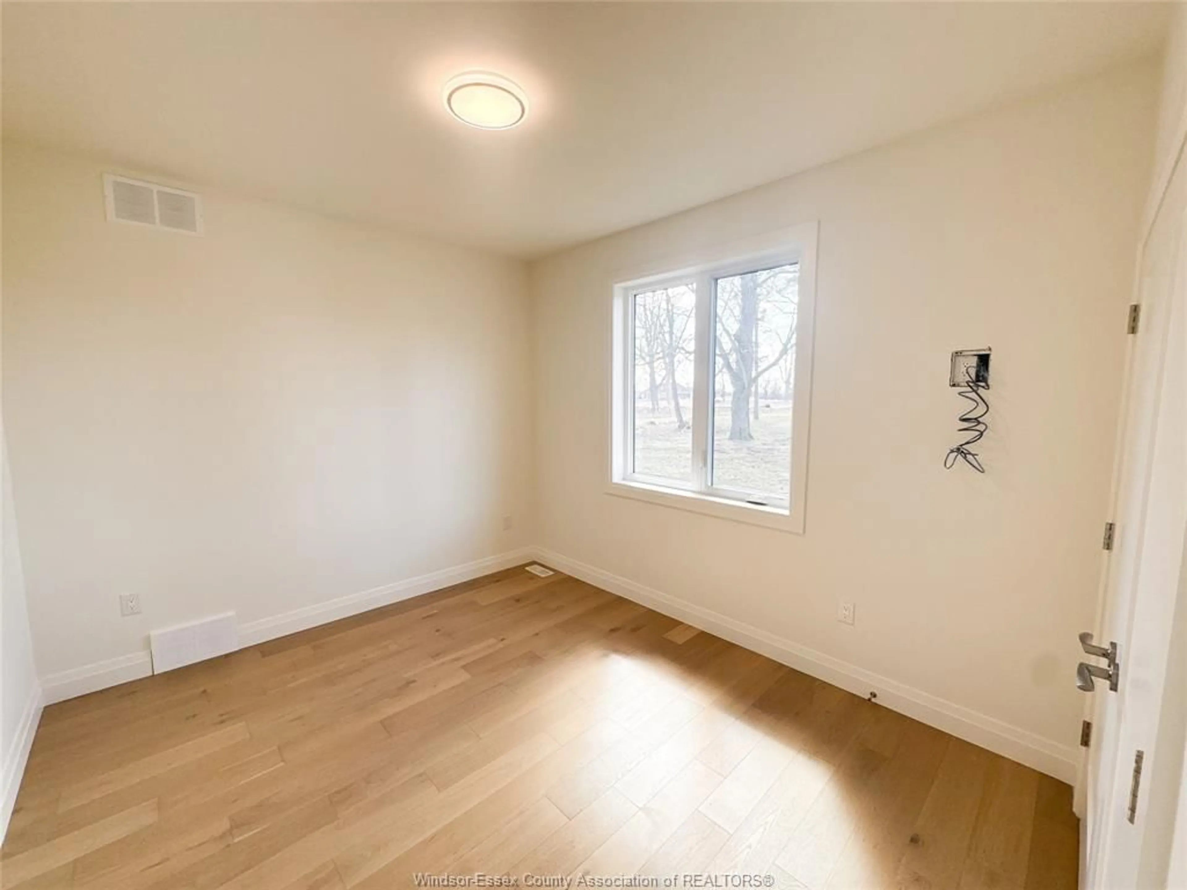 A pic of a room for 76 BOBLO ISLAND Blvd, Amherstburg Ontario N9V 0H7
