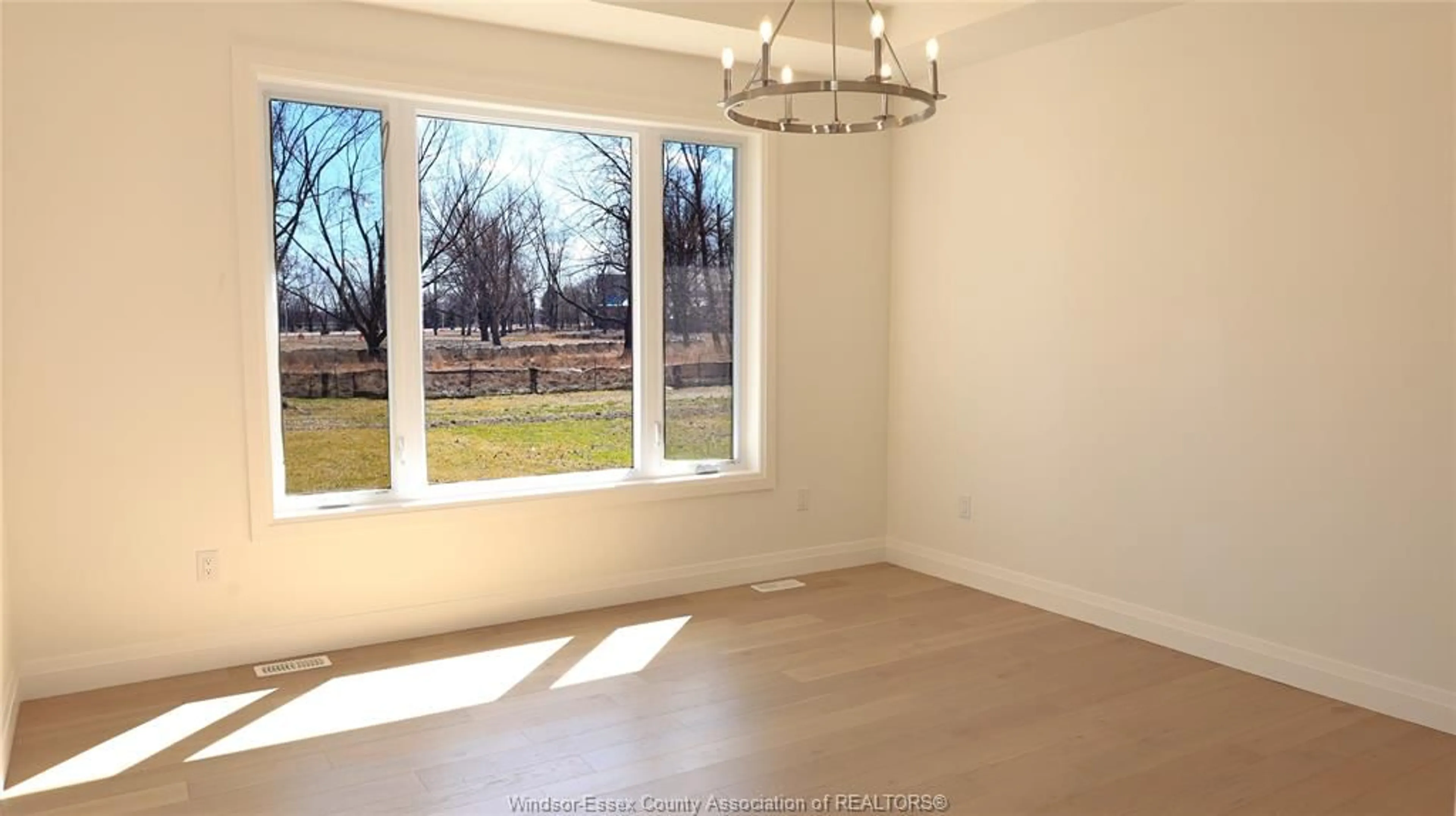 A pic of a room for 76 BOBLO ISLAND Blvd, Amherstburg Ontario N9V 0H7