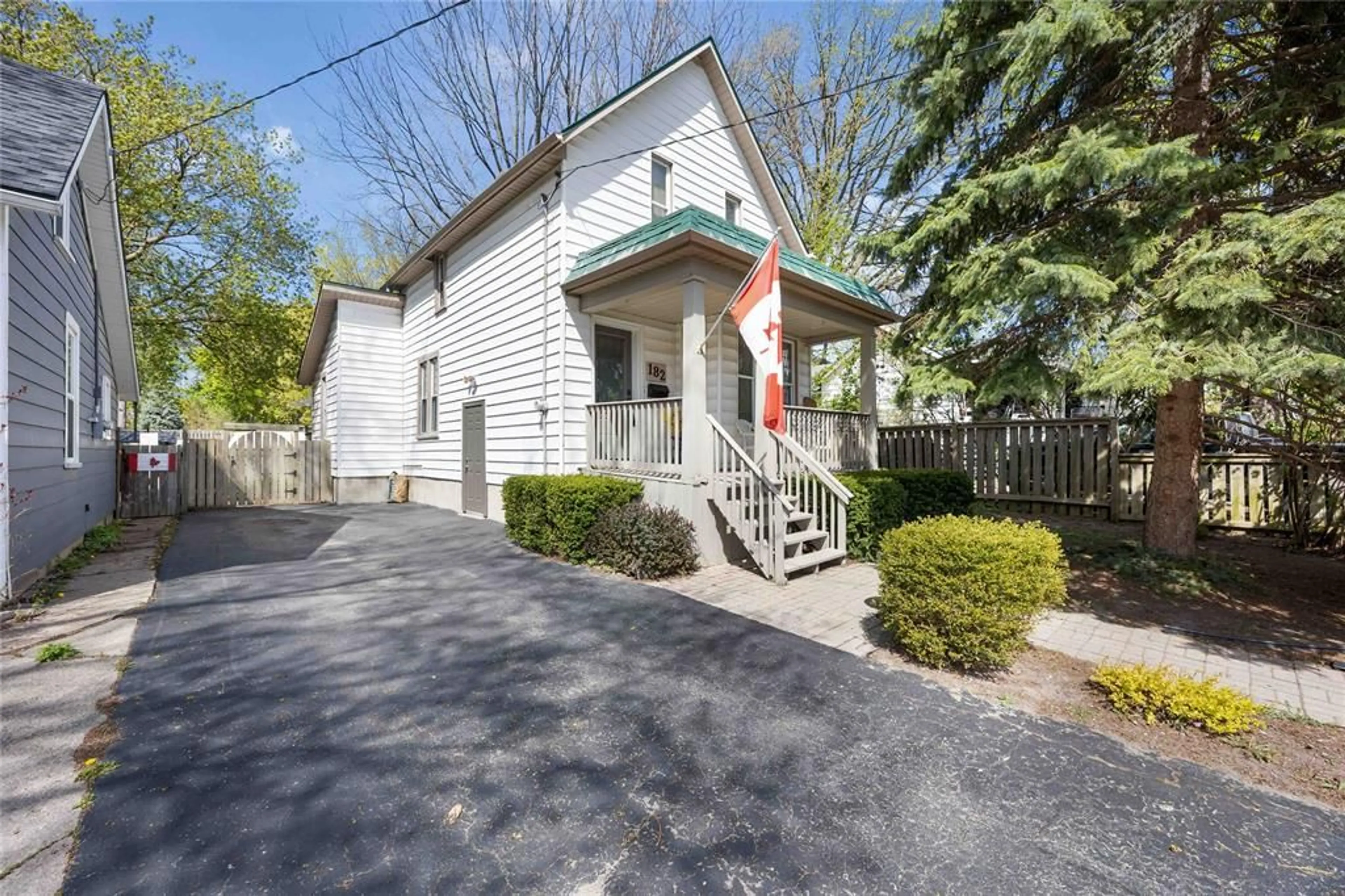 Unknown for 182 TALFOURD St, Sarnia Ontario N7T 1N8