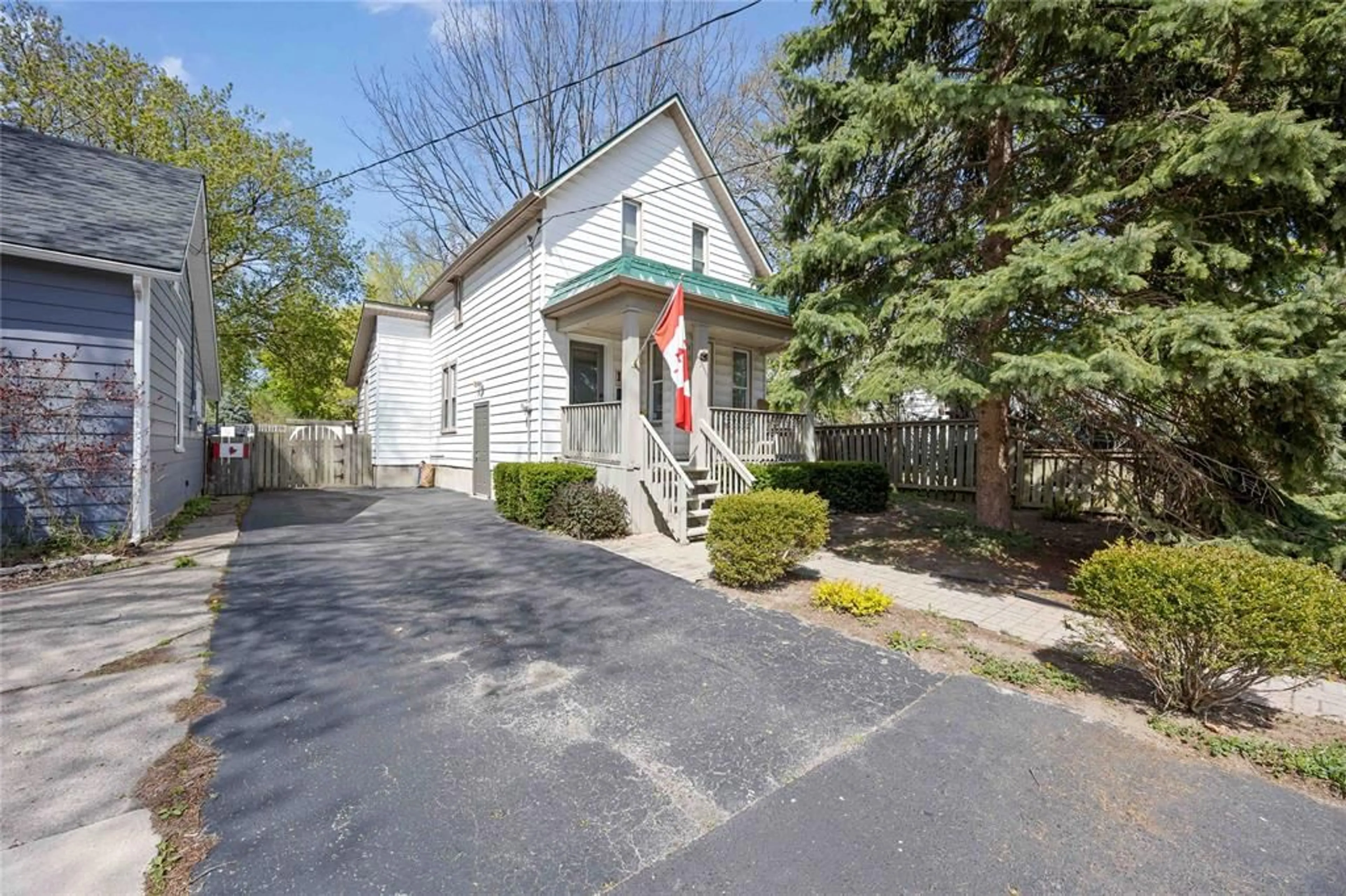 Unknown for 182 TALFOURD St, Sarnia Ontario N7T 1N8