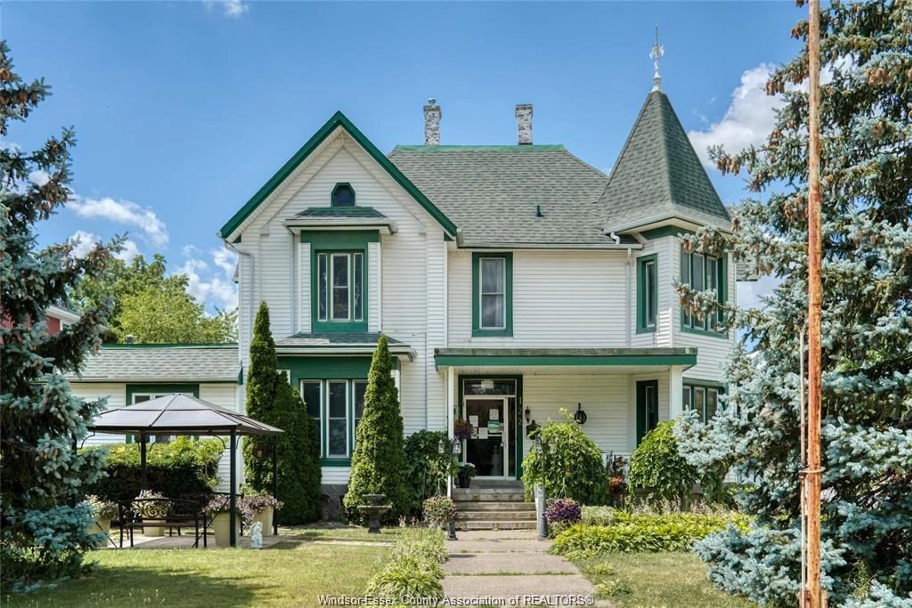 Unknown for 122 Talbot St, Essex Ontario N8M 1B4