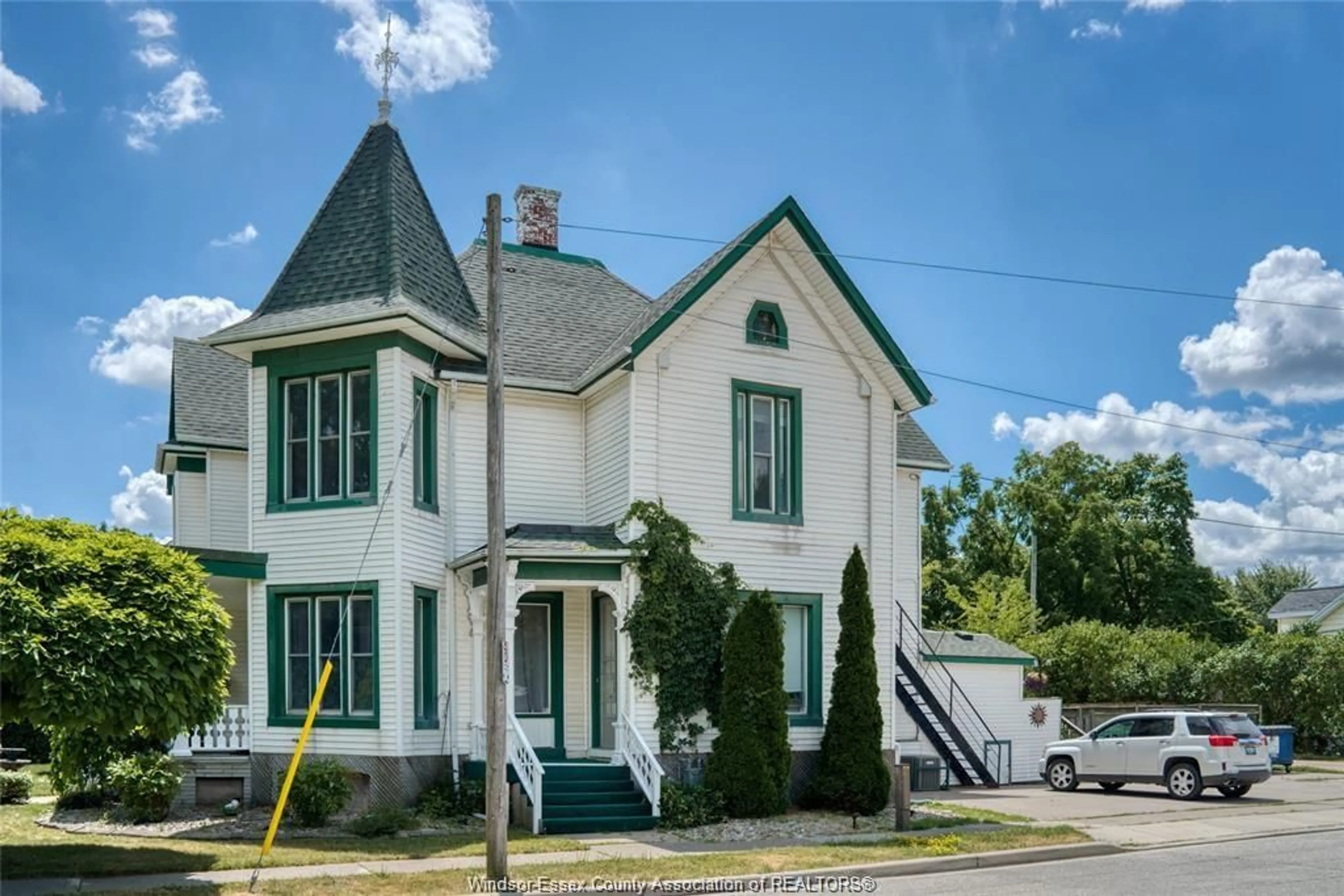 Unknown for 122 Talbot St, Essex Ontario N8M 1B4