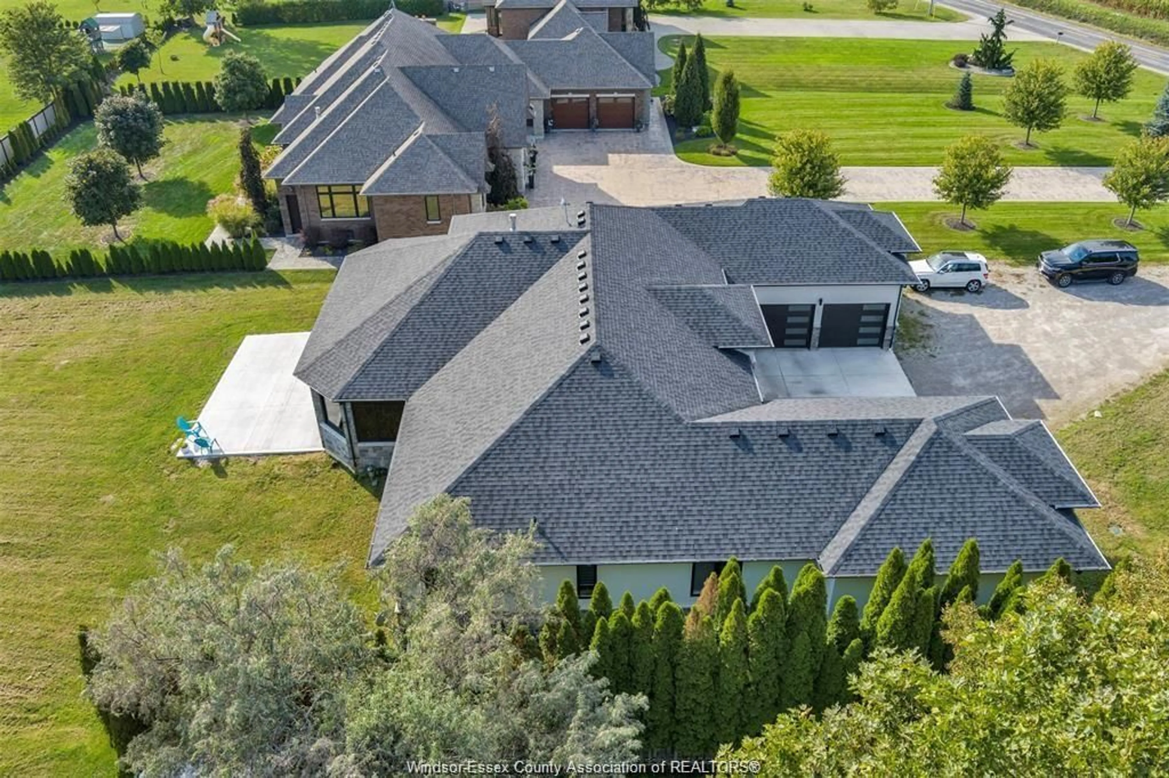 A pic from outside/outdoor area/front of a property/back of a property/a pic from drone, unknown for 1316 Deer Run, Leamington Ontario N8H 3V7
