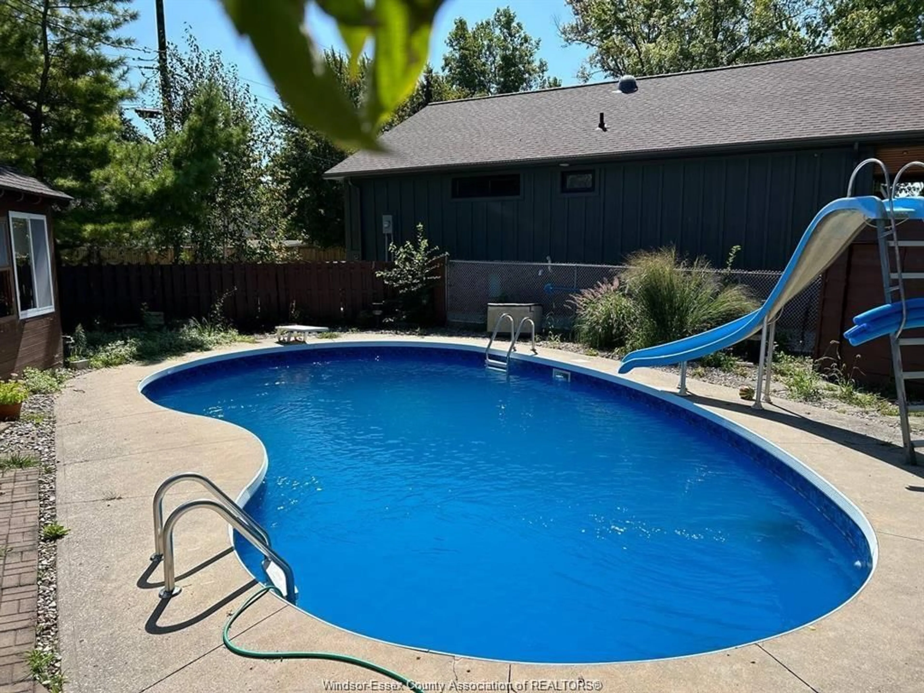 Pool for 123 DAHINDA Dr, Colchester Ontario N0R 1G0