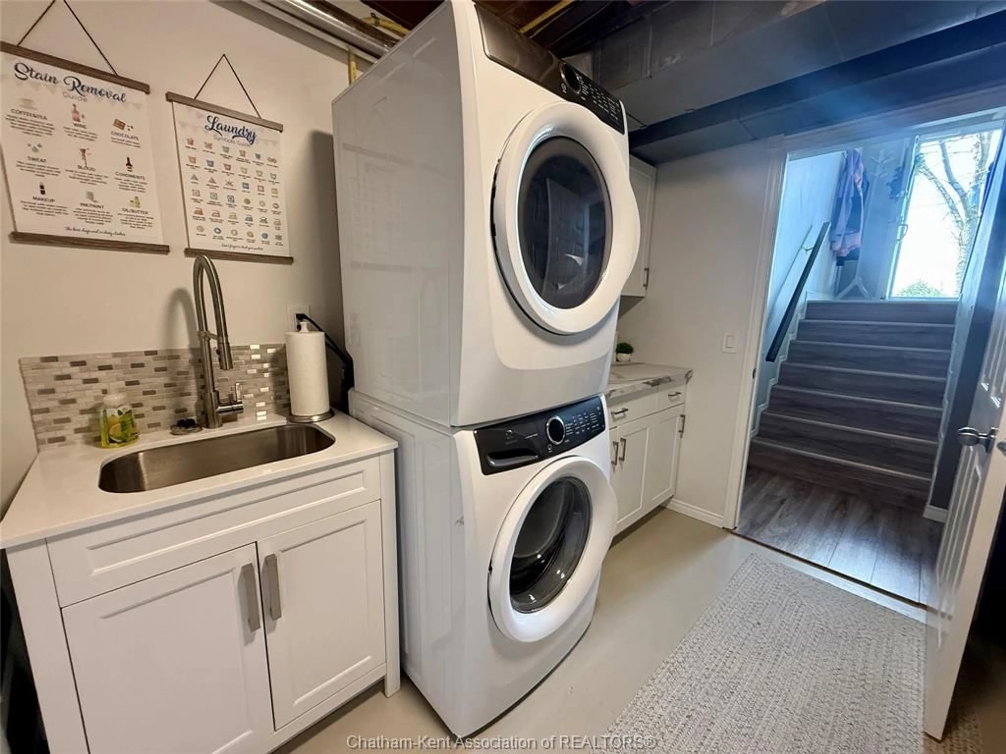 Laundry room for 7110 Pain Court Line, Chatham-Kent Ontario N0P 1Z0