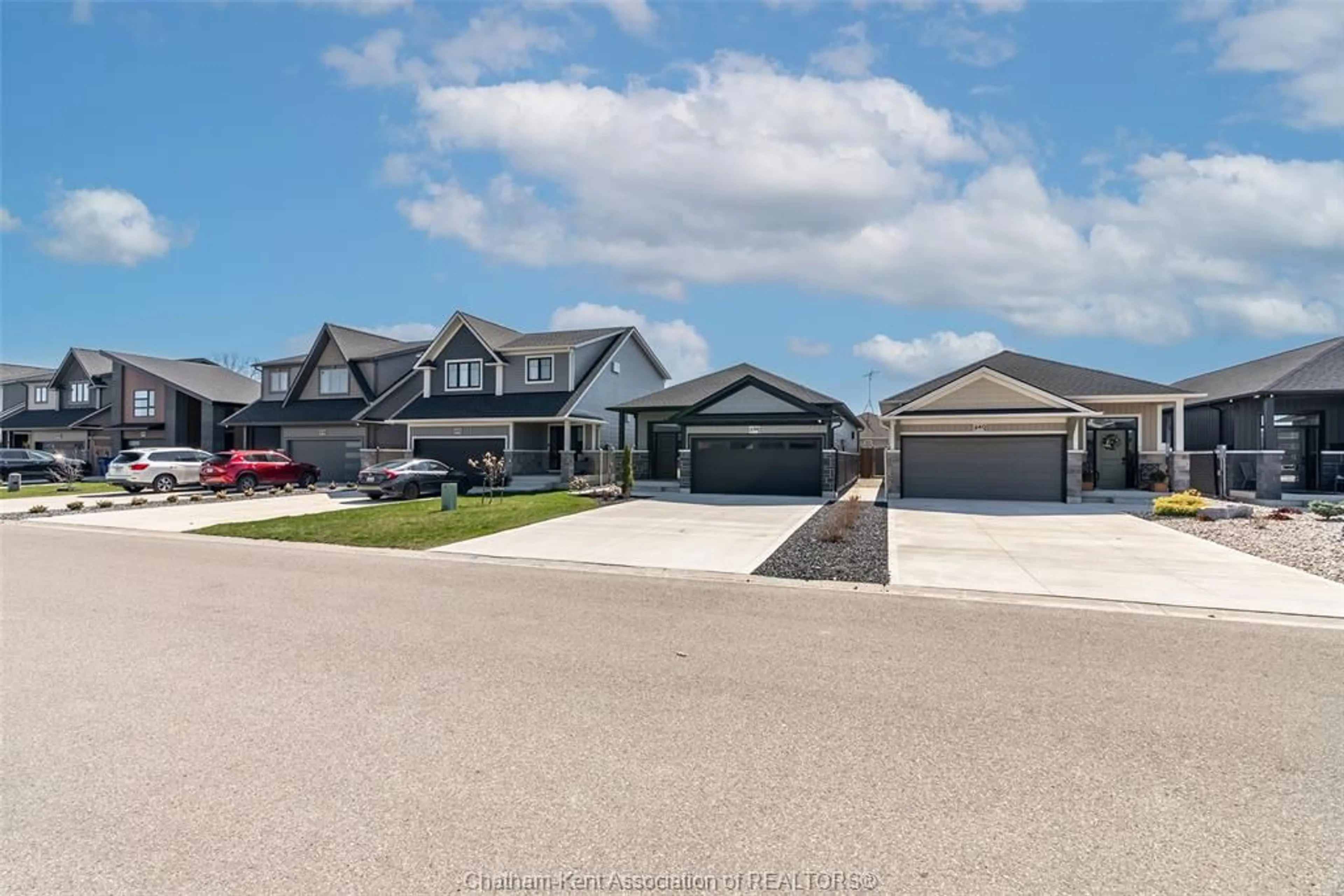A pic from outside/outdoor area/front of a property/back of a property/a pic from drone, street for 36 Cabot Trail, Chatham Ontario N7L 0A4