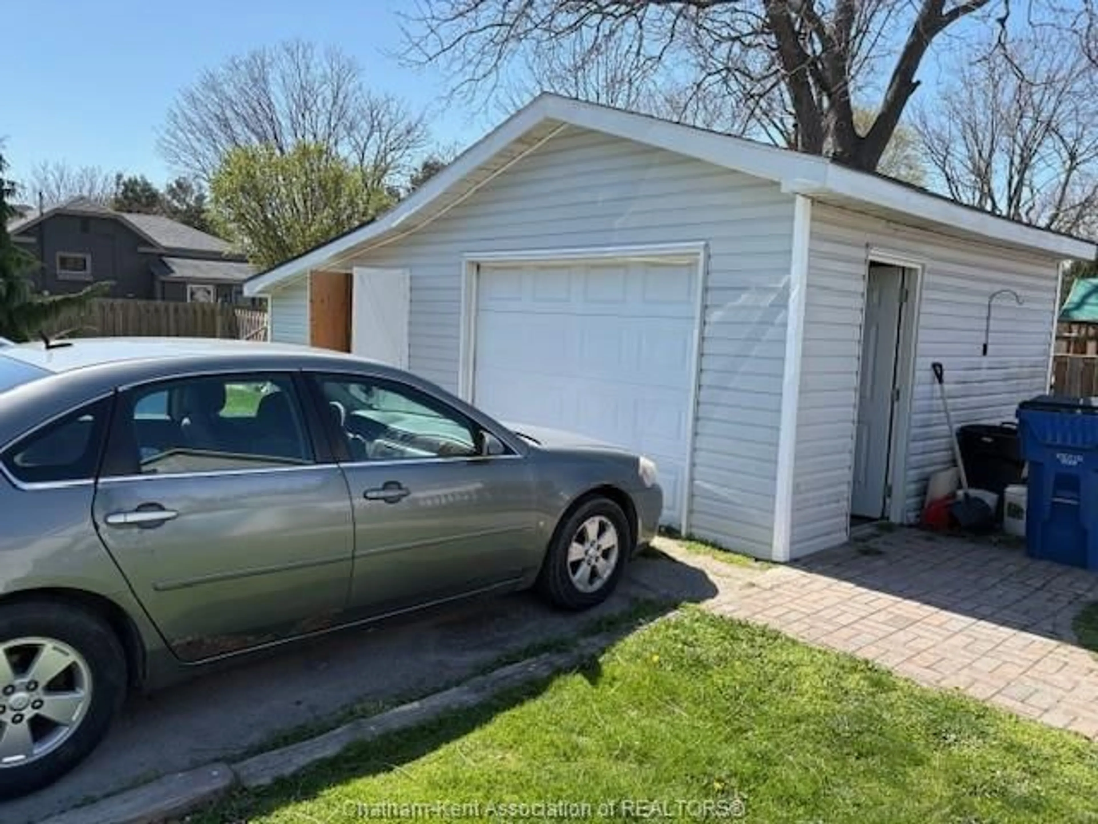 Unknown for 68 Sheldon Ave, Chatham Ontario N7L 3M7