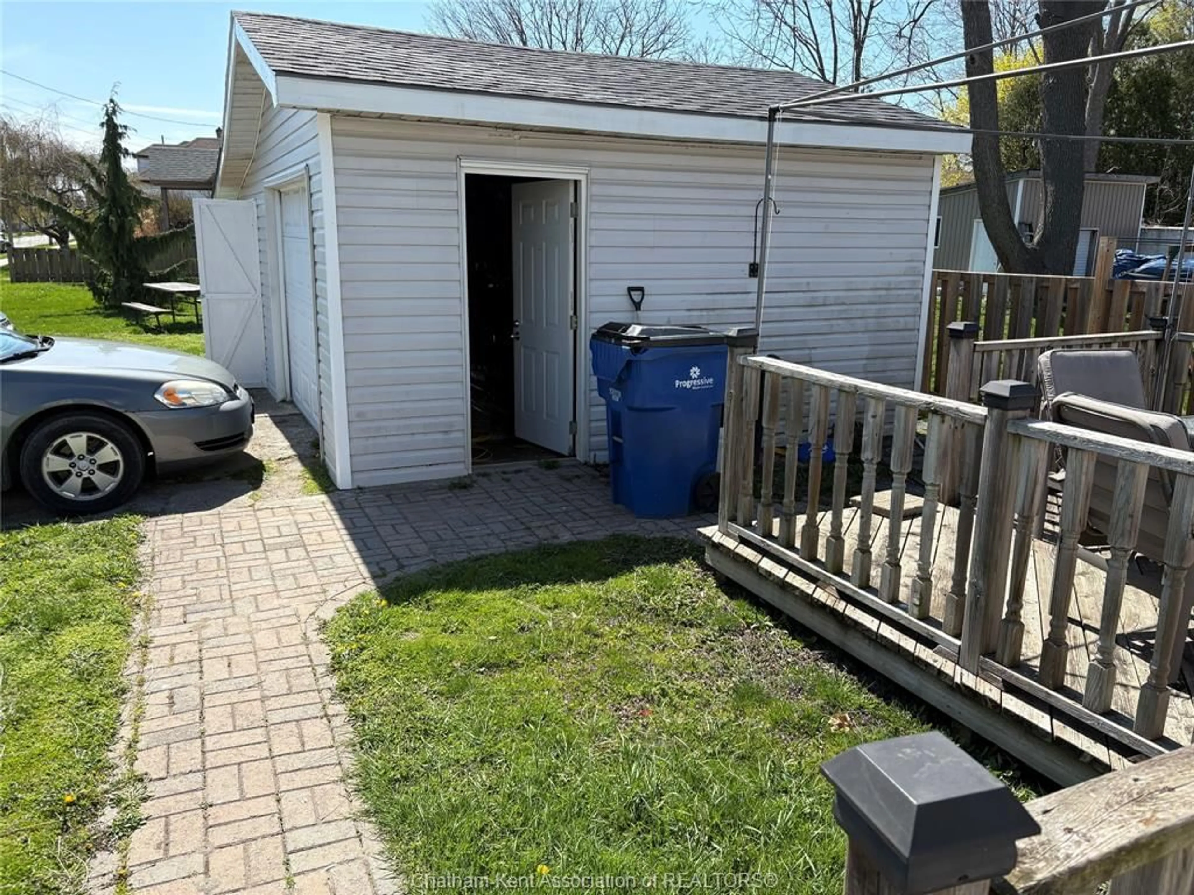 Shed for 68 Sheldon Ave, Chatham Ontario N7L 3M7