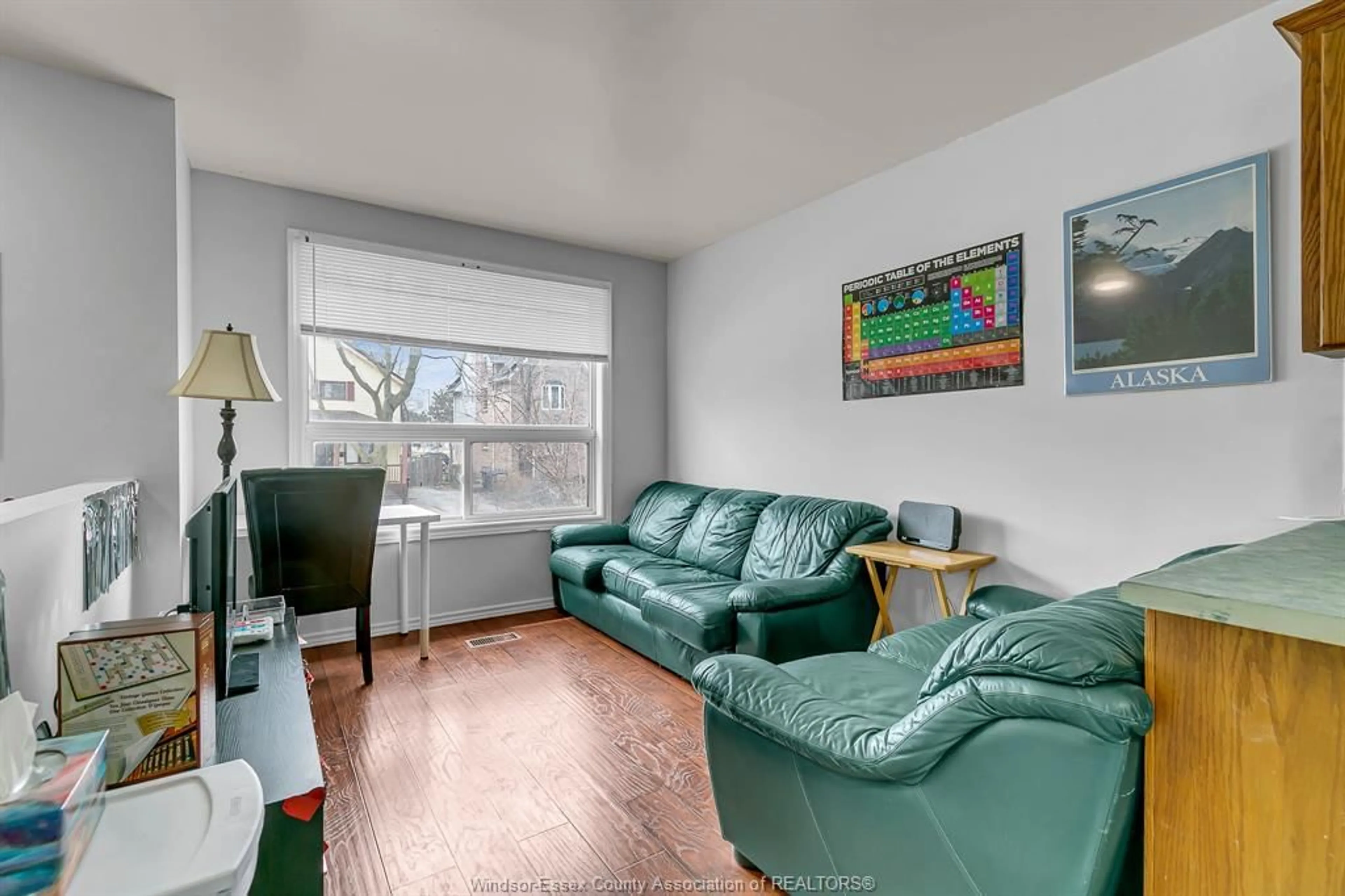 Living room with furniture, unknown for 926 CALIFORNIA Ave, Windsor Ontario N9B 2Z6
