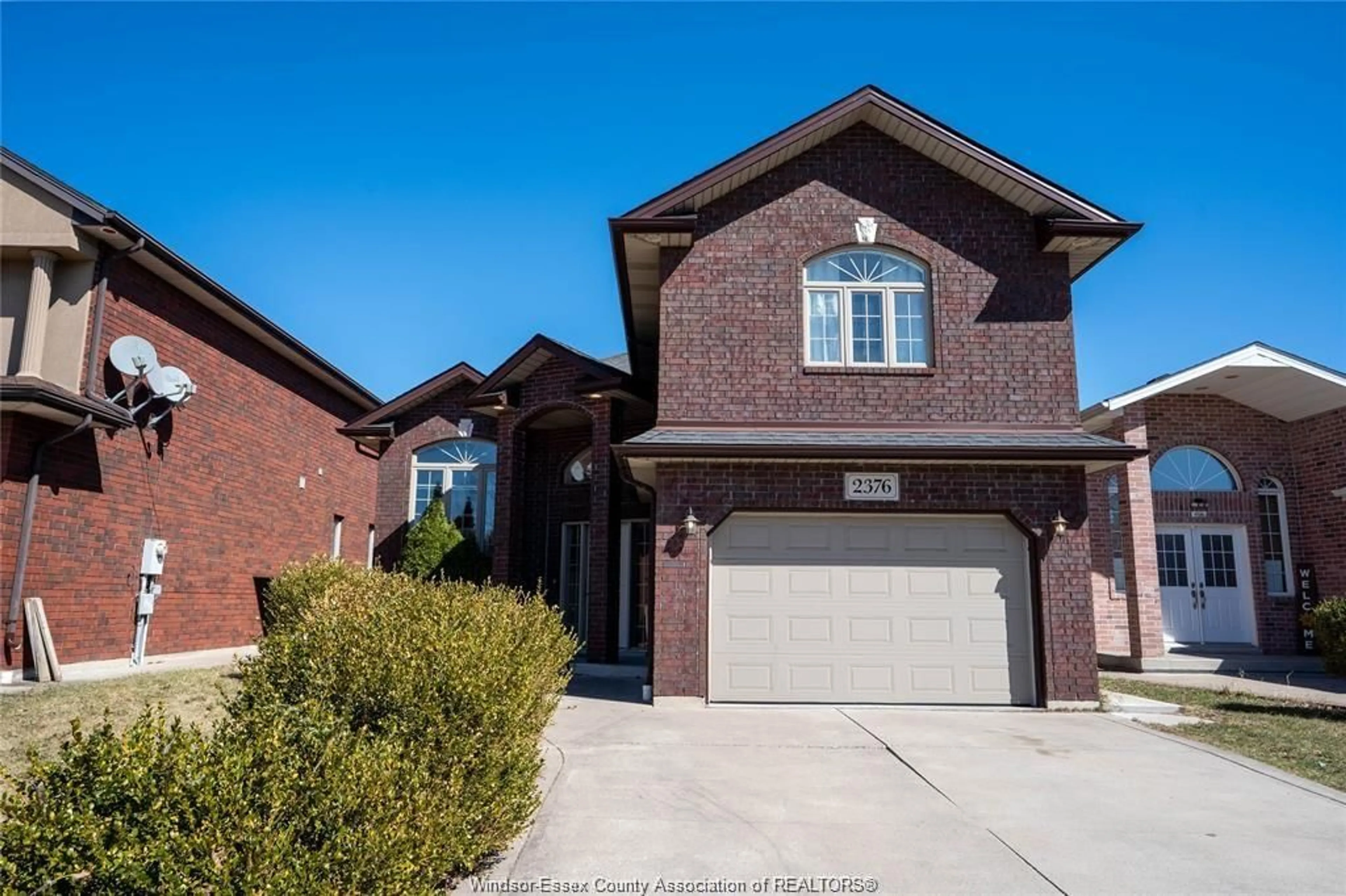 Home with brick exterior material, street for 2376 ASKIN, Windsor Ontario N9E 4Y2