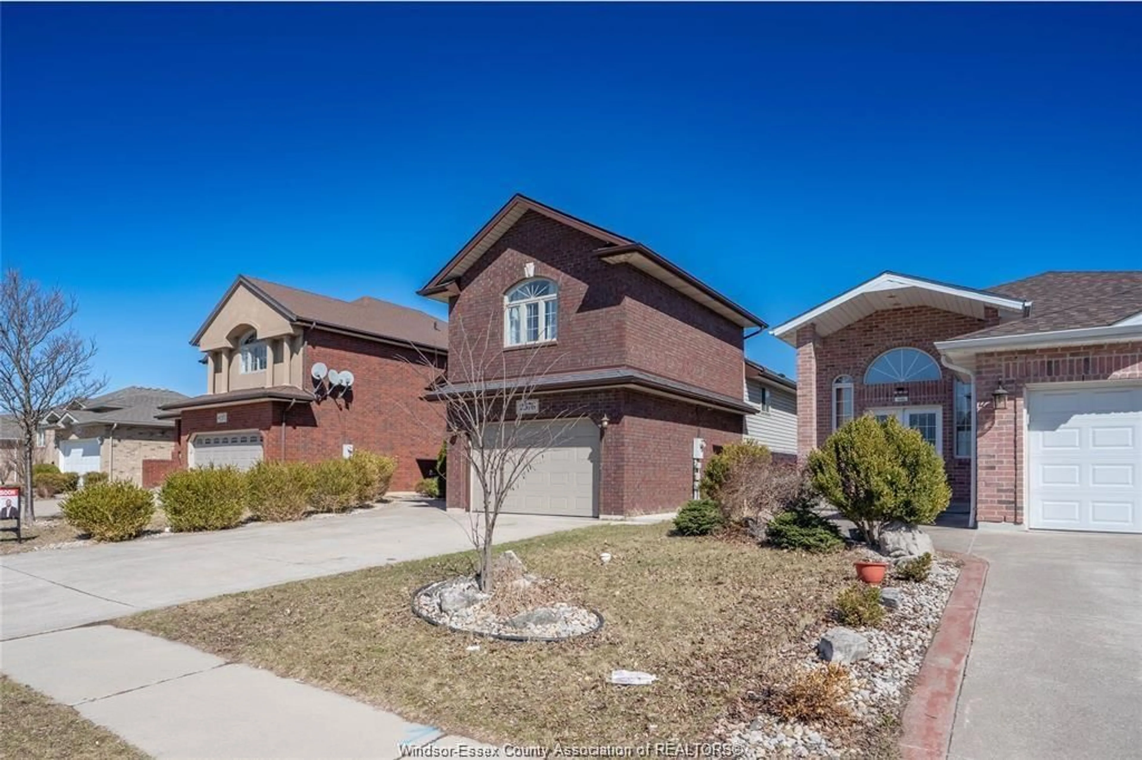Home with brick exterior material, street for 2376 ASKIN, Windsor Ontario N9E 4Y2