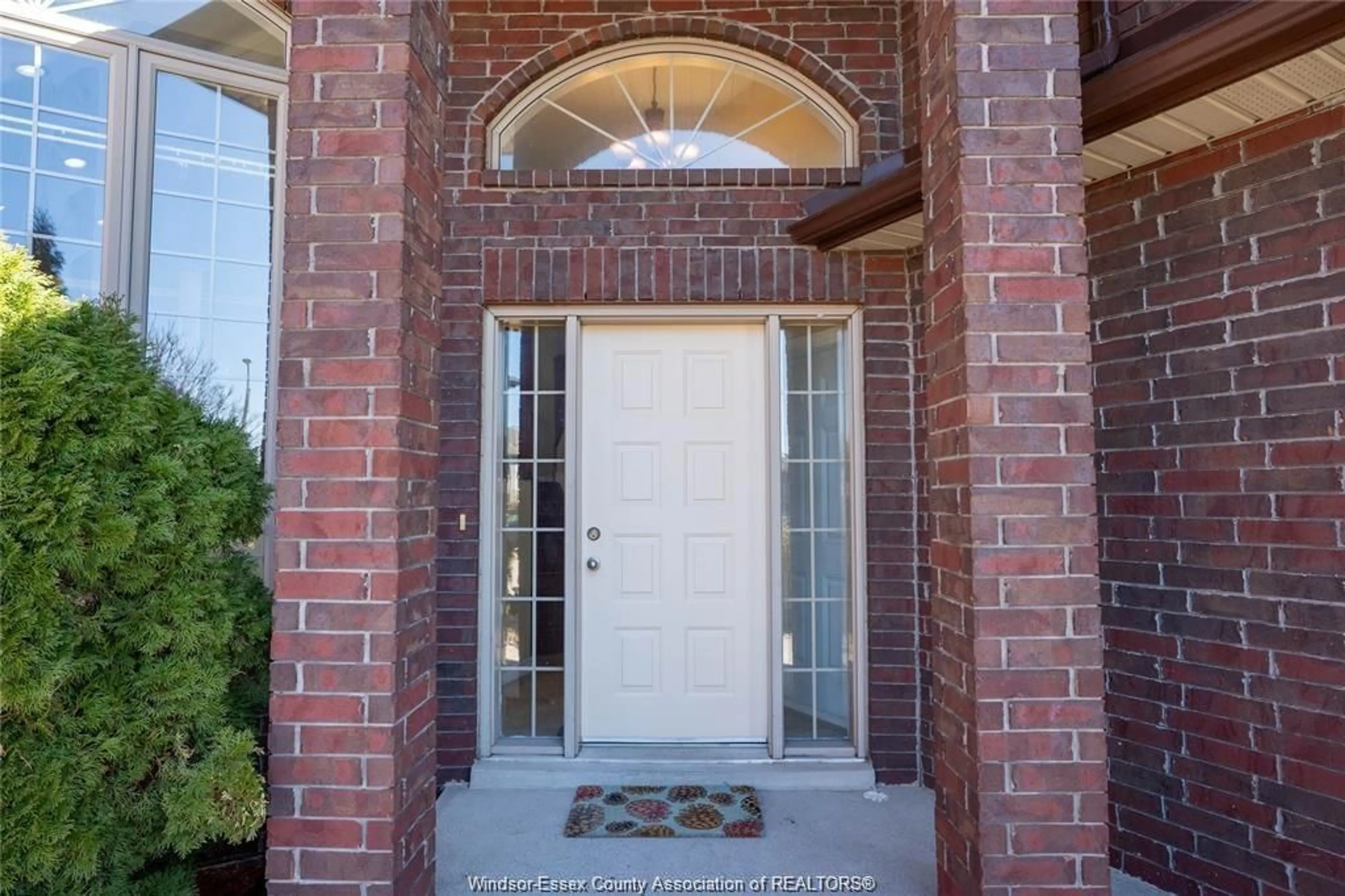 Unknown for 2376 ASKIN, Windsor Ontario N9E 4Y2