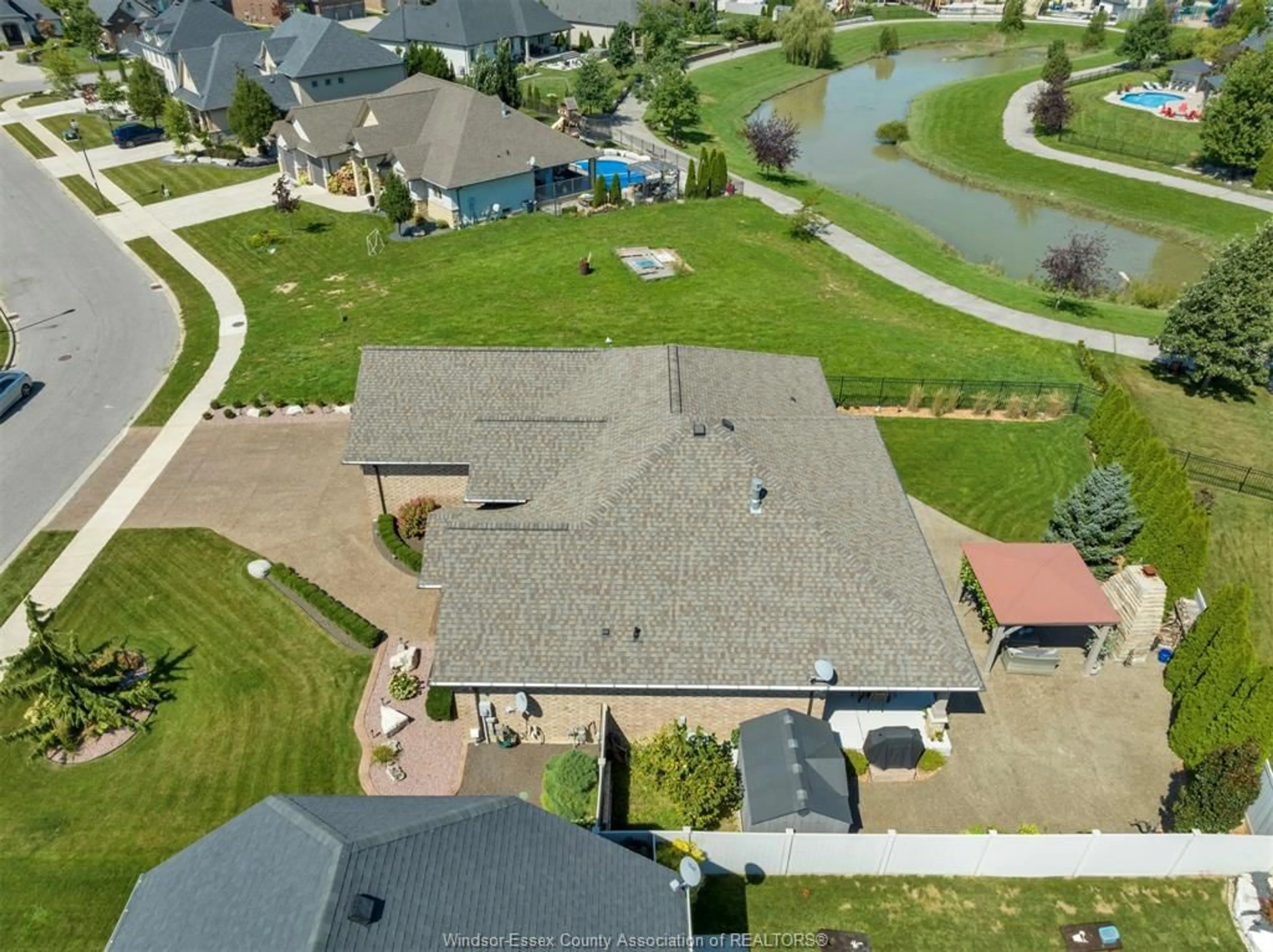 A pic from outside/outdoor area/front of a property/back of a property/a pic from drone, water/lake/river/ocean view for 542 RIVER DOWNS, Lakeshore Ontario N0R 1A0