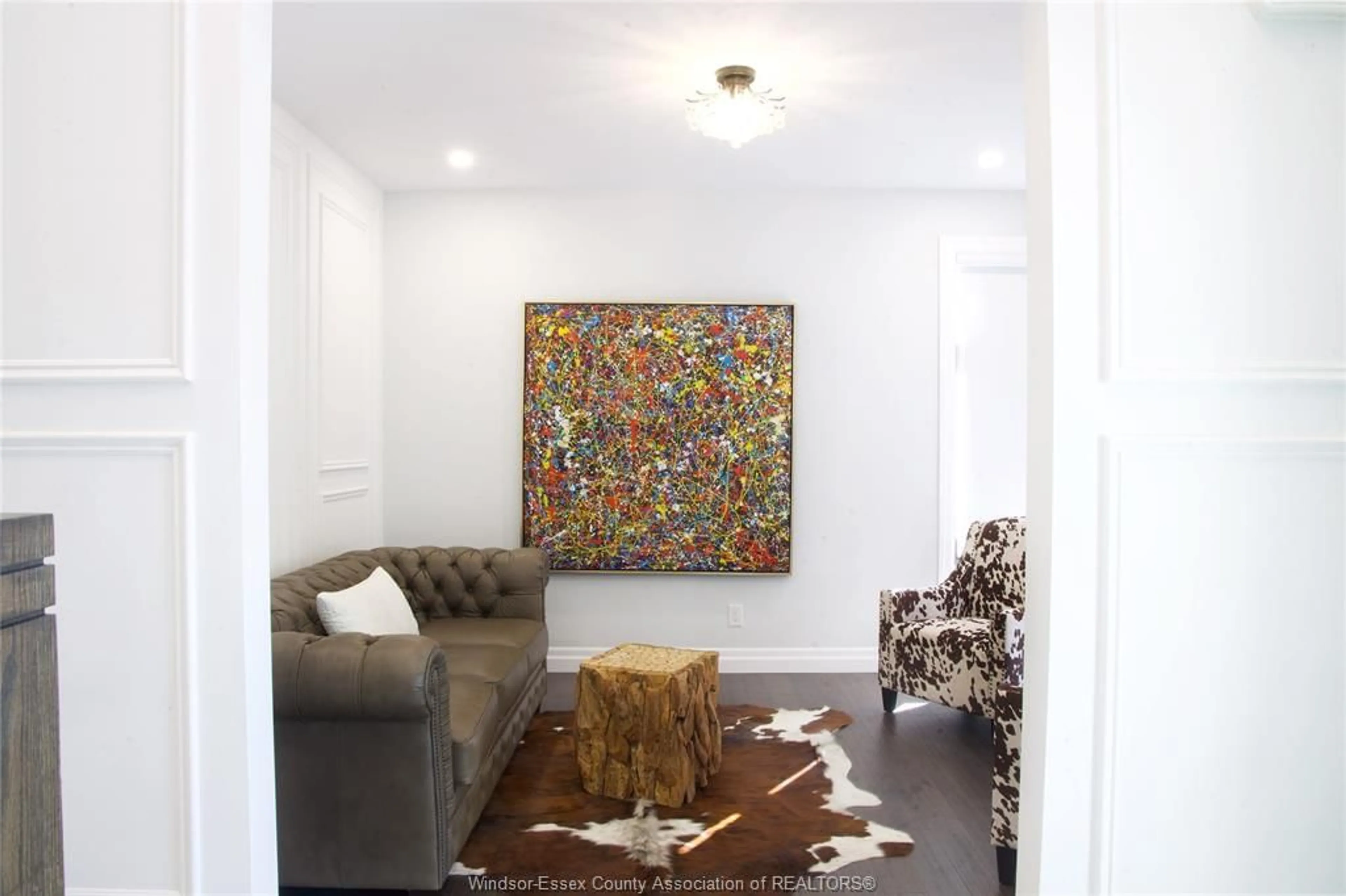 Indoor entryway for 406 THOMPSON Ave, Amherstburg Ontario N9V 4B5