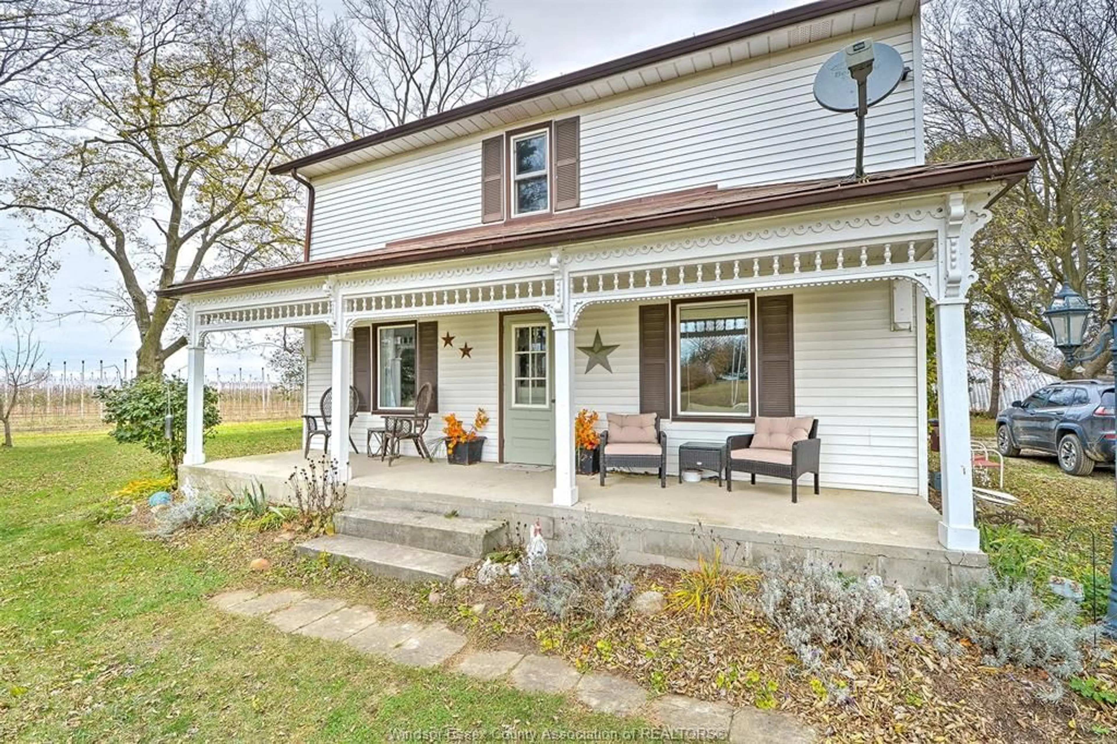Patio, unknown for 450 COUNTY RD 50, Harrow Ontario N0R 1G0