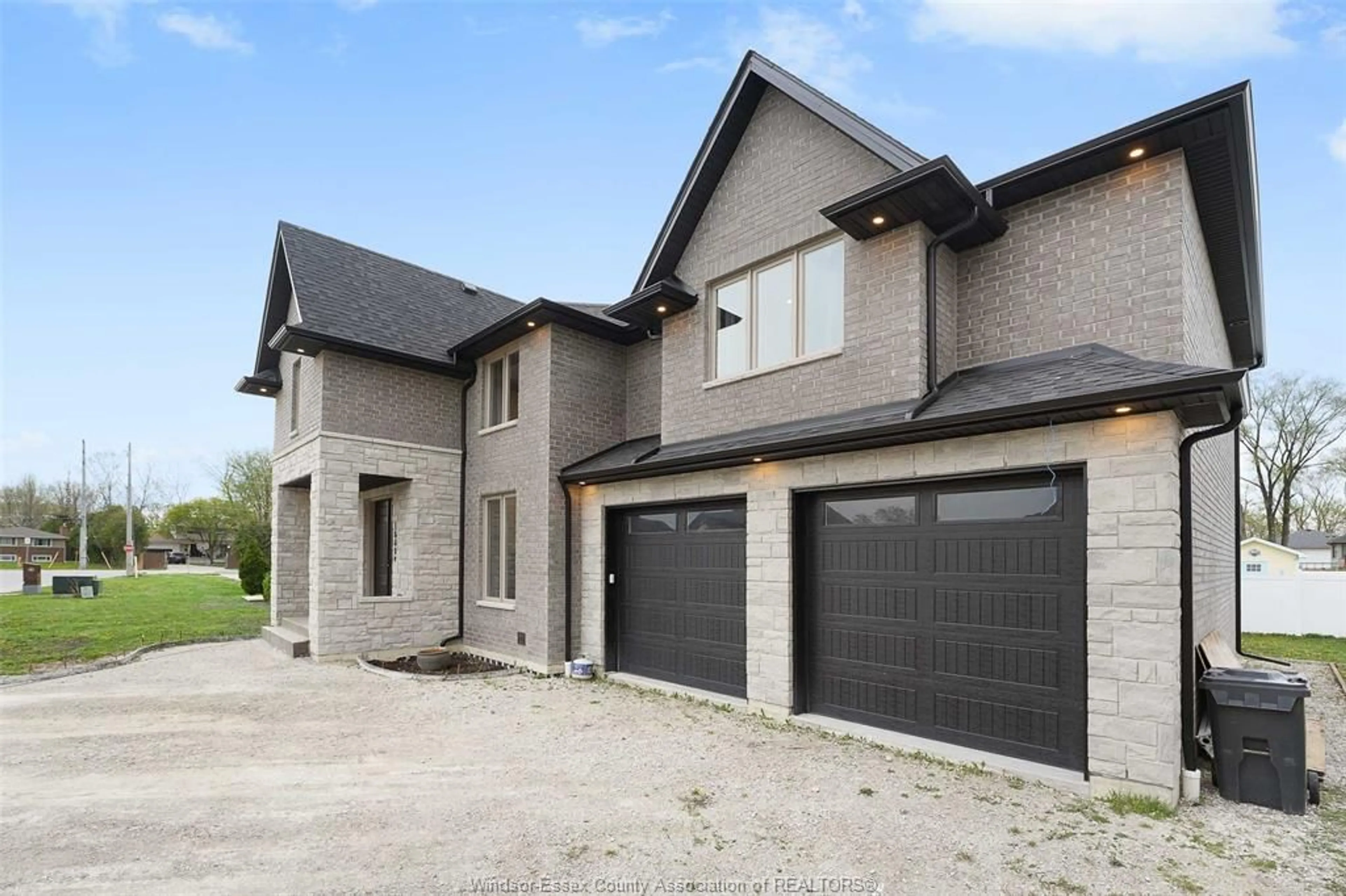 Home with brick exterior material, street for 3808 Sunrise Crt, Windsor Ontario N9G 1B6