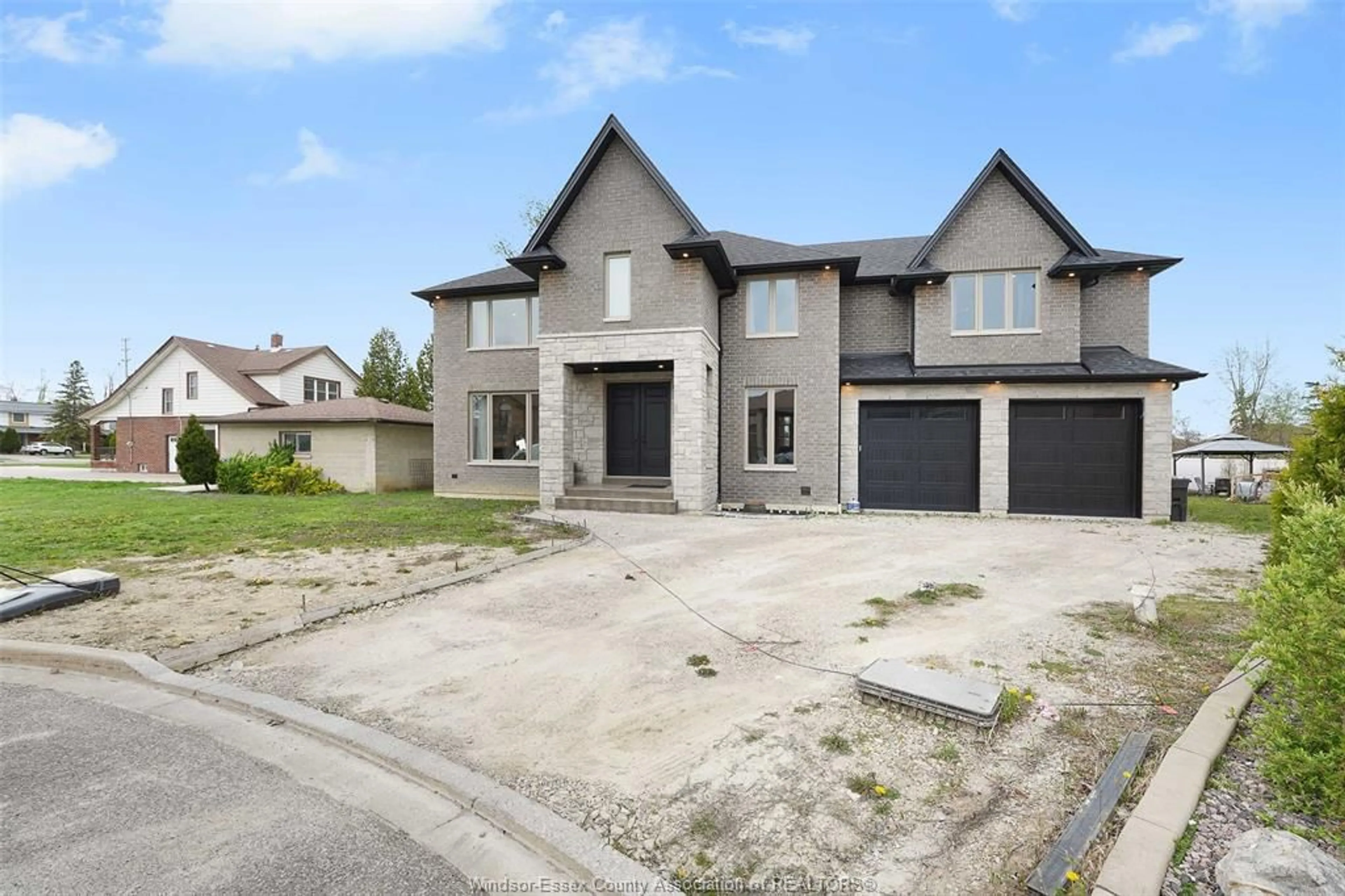 Home with brick exterior material, street for 3808 Sunrise Crt, Windsor Ontario N9G 1B6