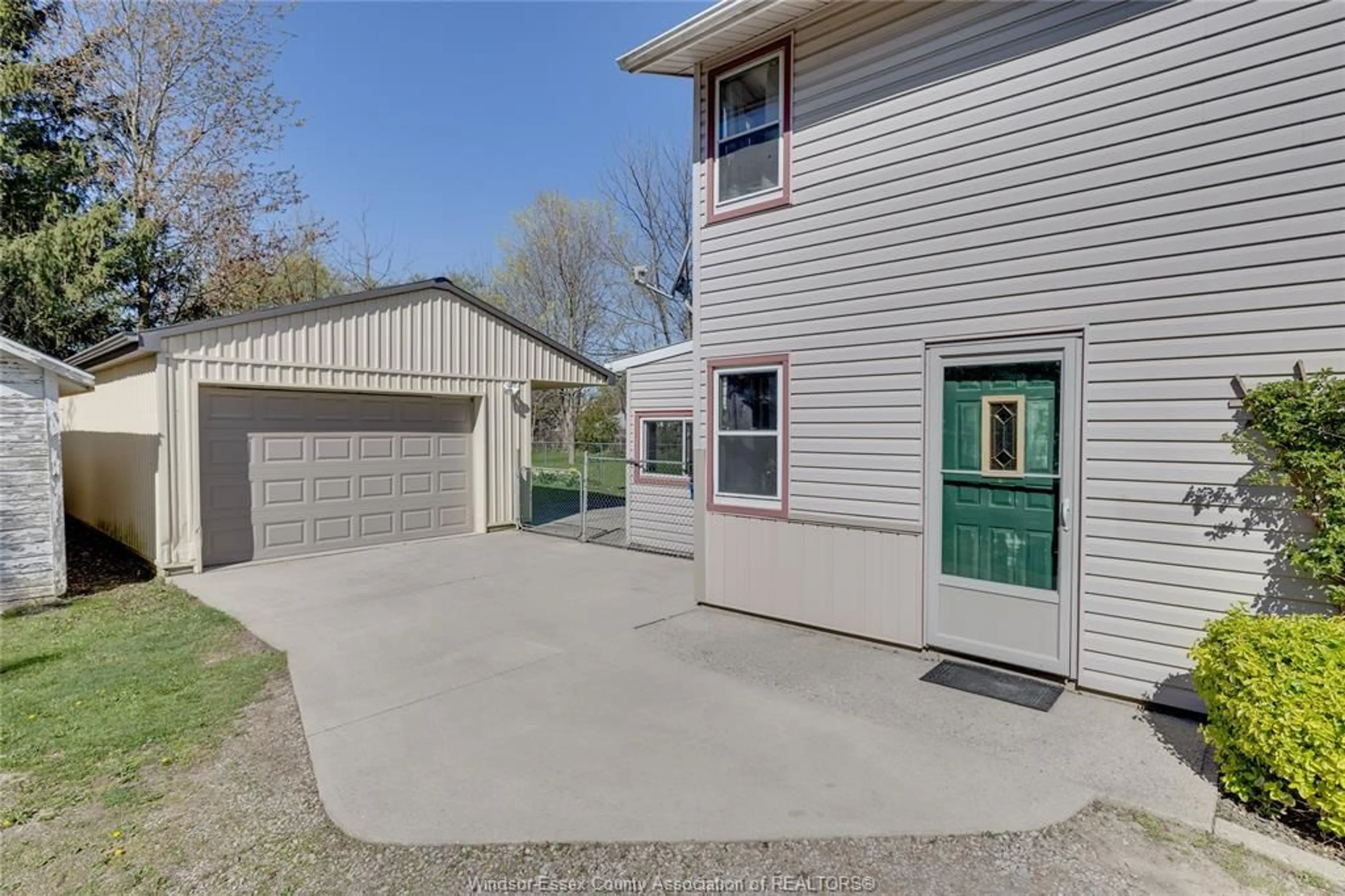 Unknown for 126 INSHES Ave, Chatham Ontario N7M 2Y9