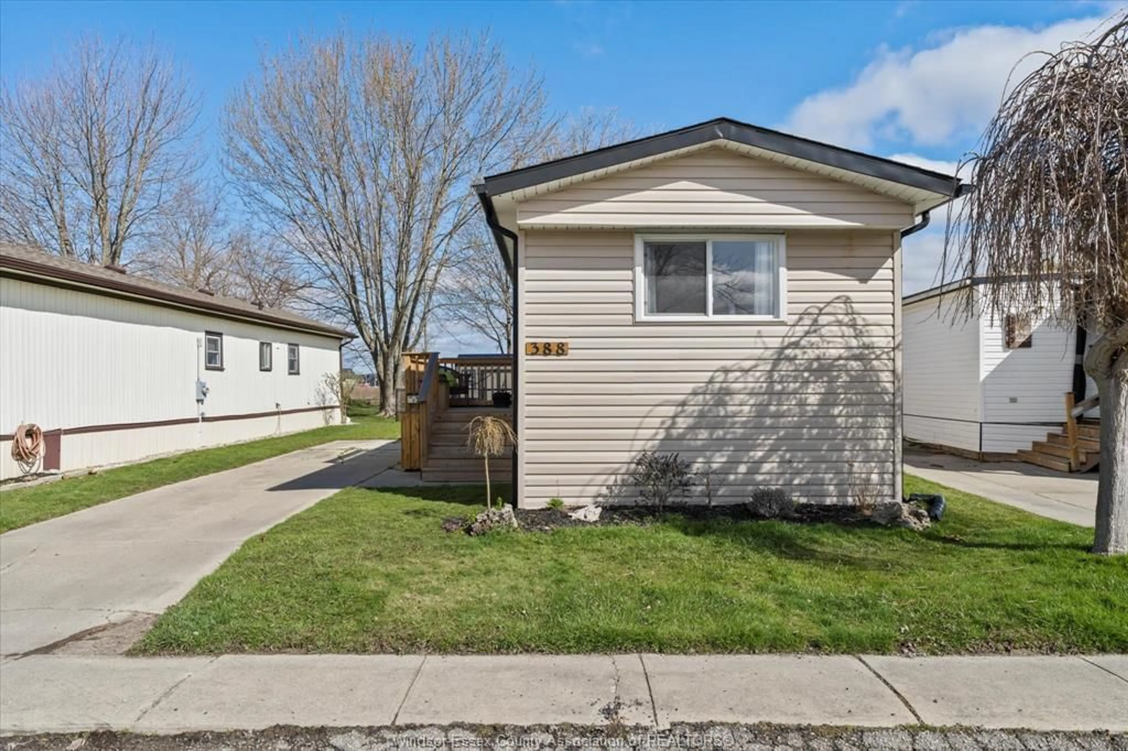 Home with vinyl exterior material, street for 388 NORTH MALDEN, Essex Ontario N8M 2Z3