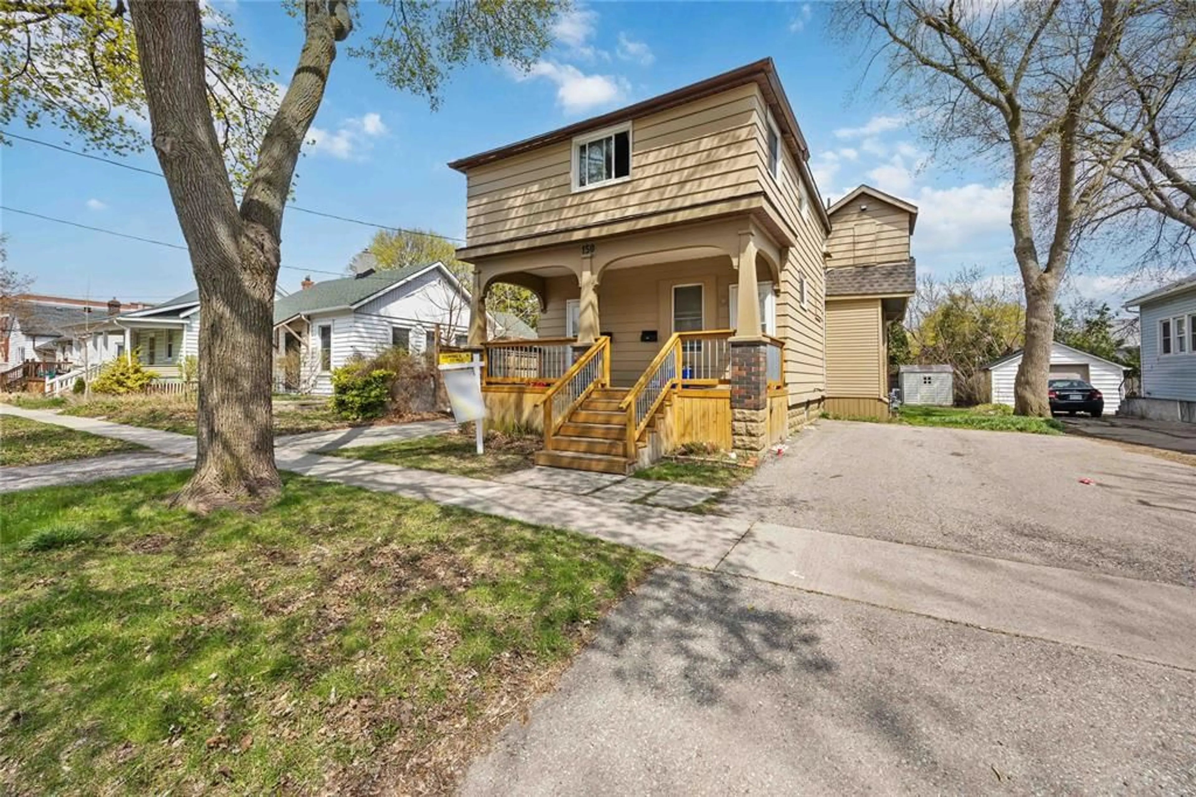 Unknown for 150 COLLEGE St, Sarnia Ontario N7T 6B3