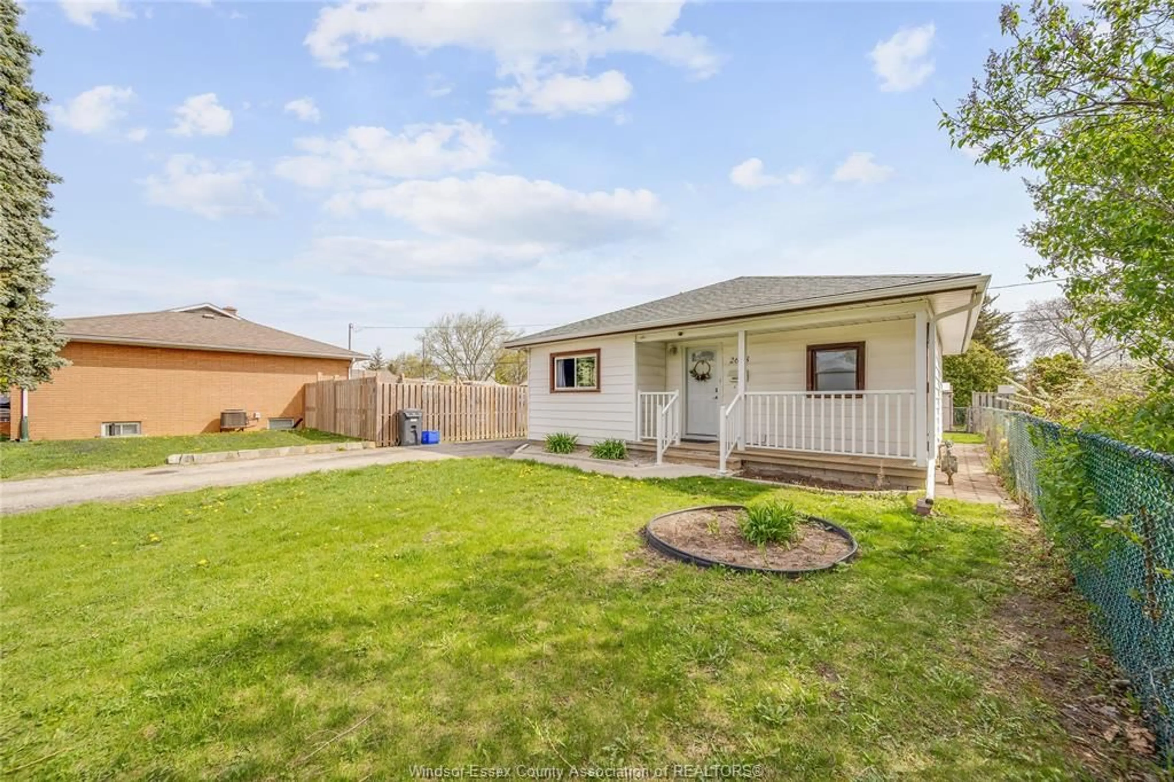 Home with vinyl exterior material, street for 2628 MEIGHEN Rd, Windsor Ontario N8W 4C5