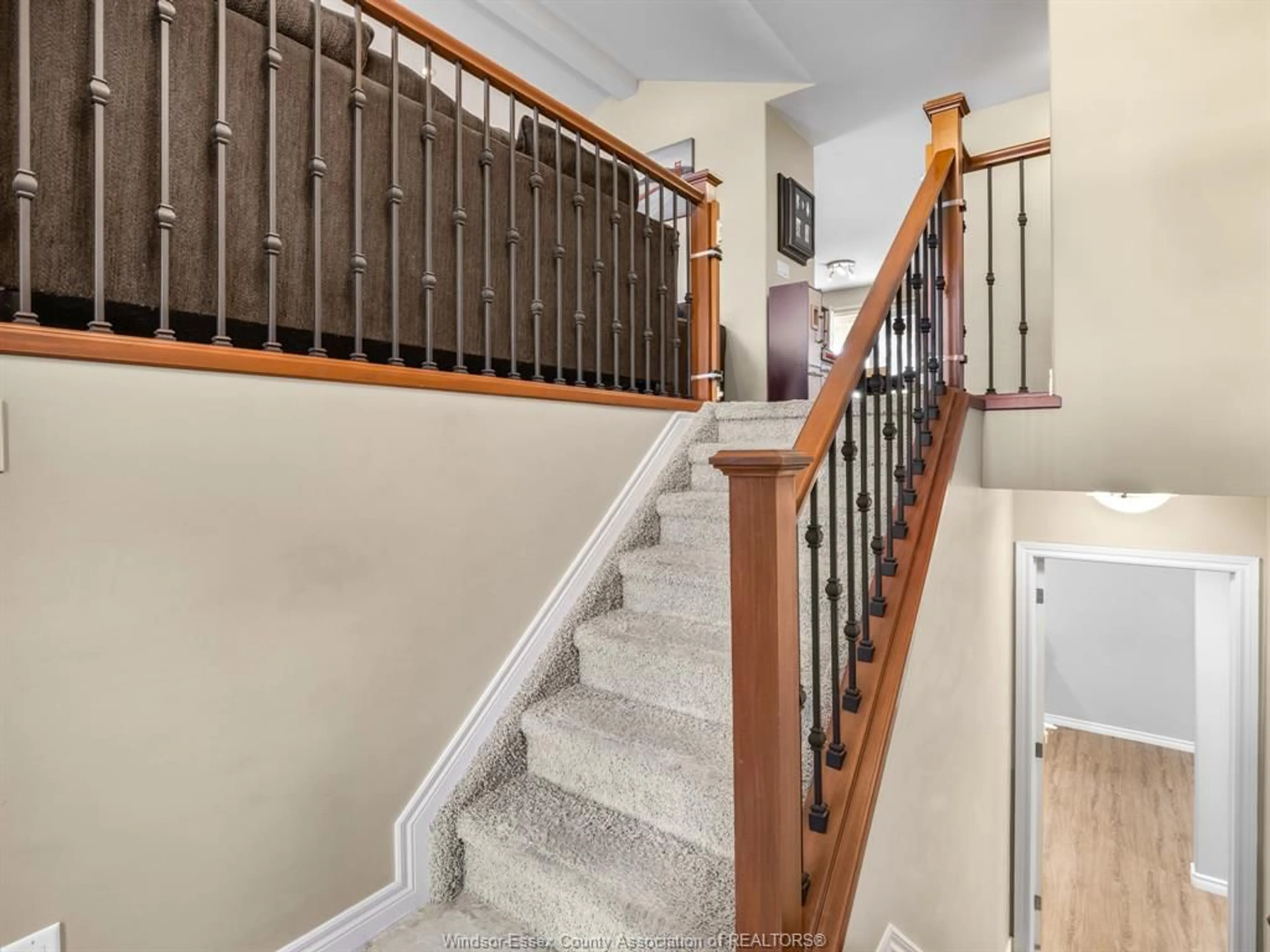 Stairs for 12358 LACHANCE St, Tecumseh Ontario N8N 1L6