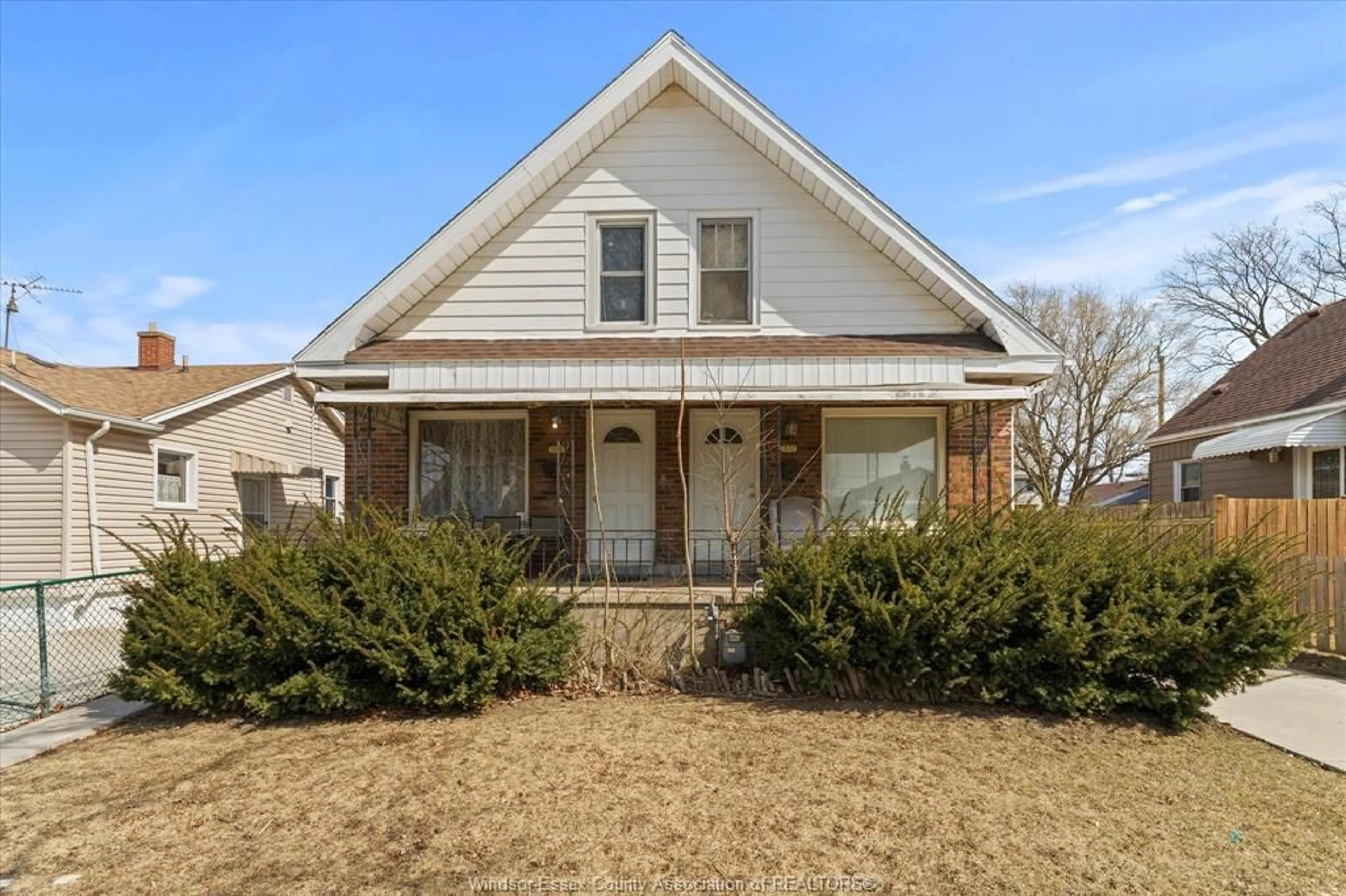 Home with vinyl exterior material, street for 1530-32 Ellrose Avenue, Windsor Ontario N8Y 3X5
