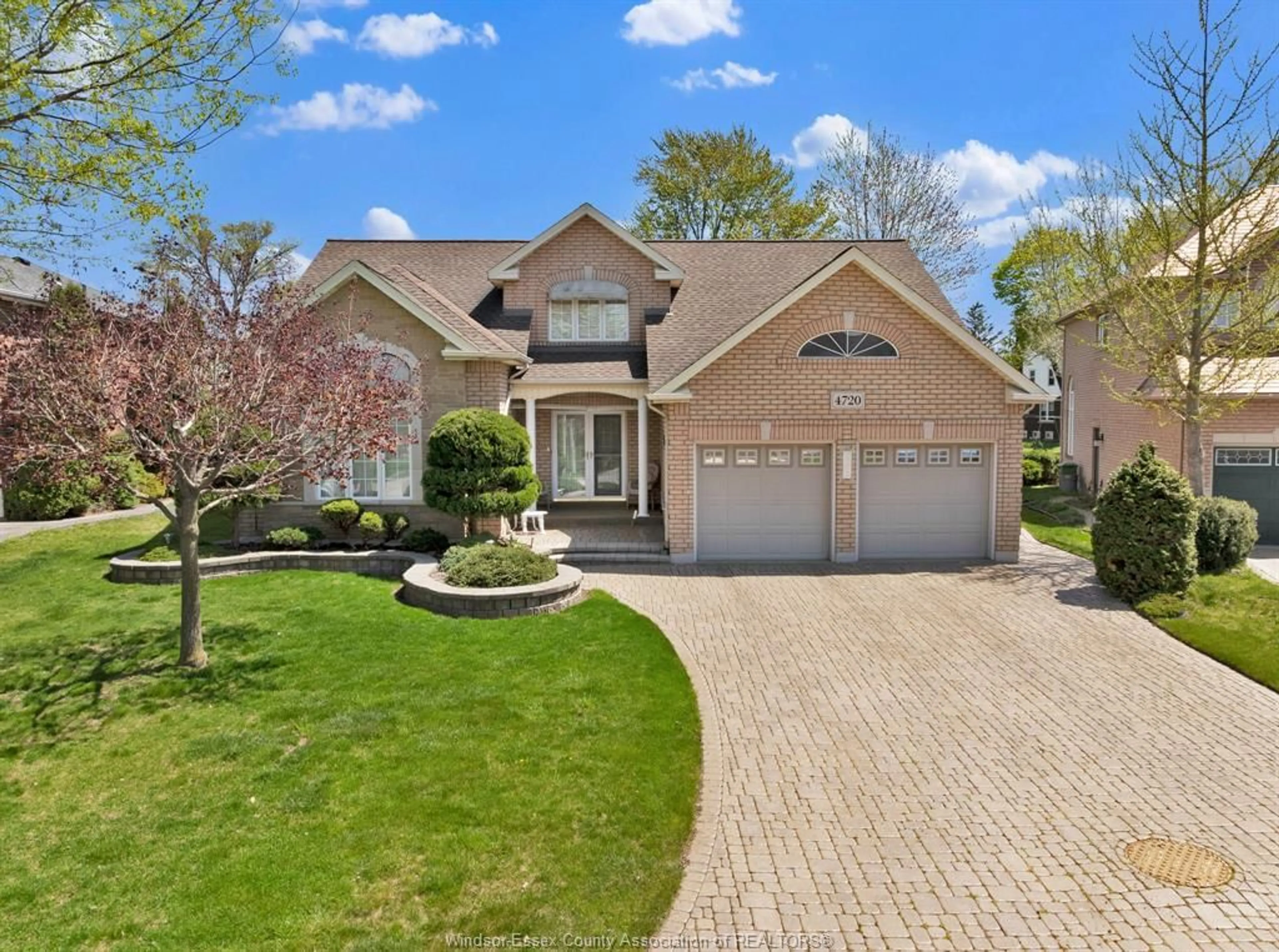 Home with brick exterior material, street for 4720 WEMBLEY Crt, Windsor Ontario N9G 2P8