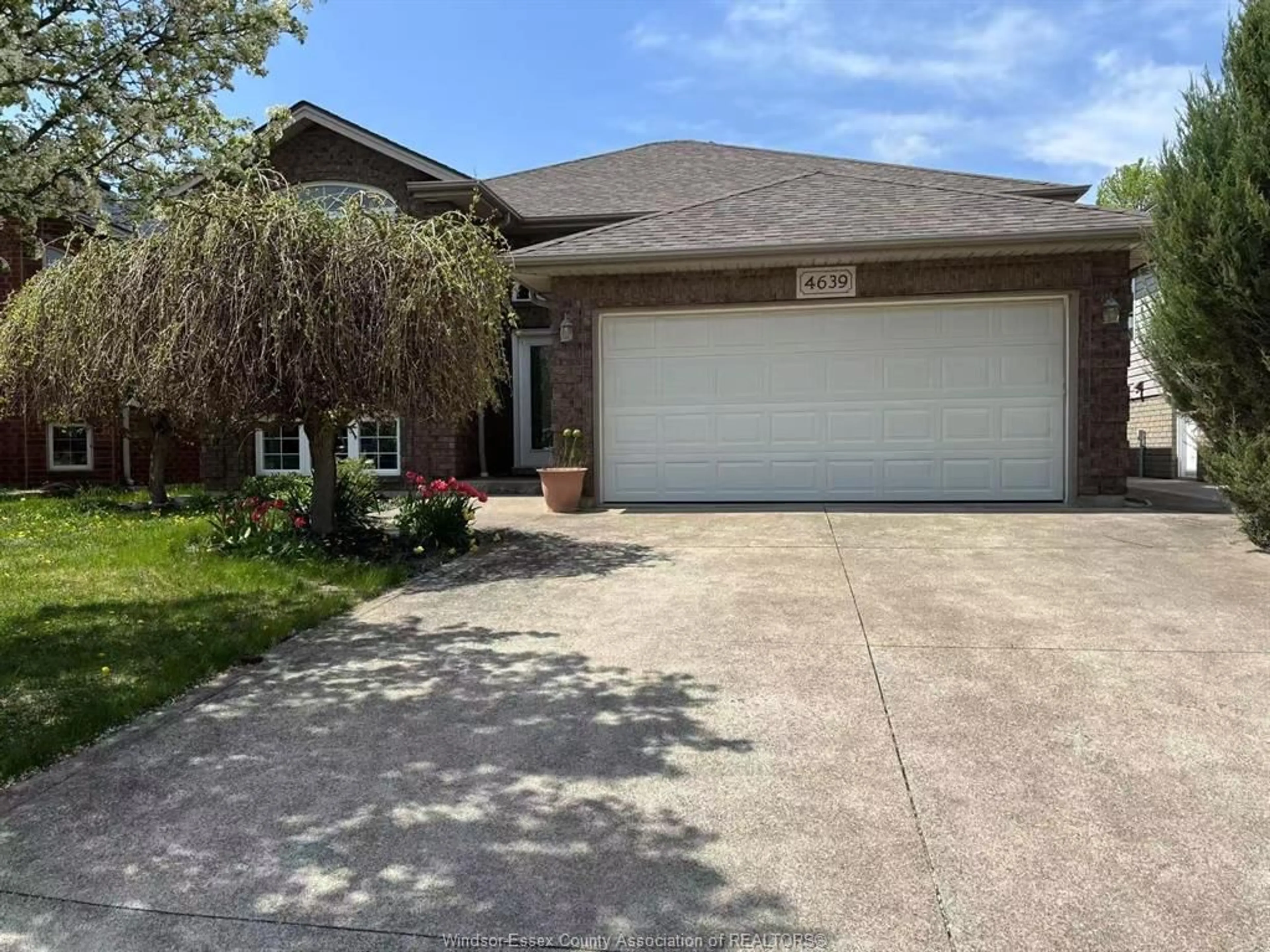 Unknown for 4639 SASSAFRAS Ave, Windsor Ontario N9G 3E3
