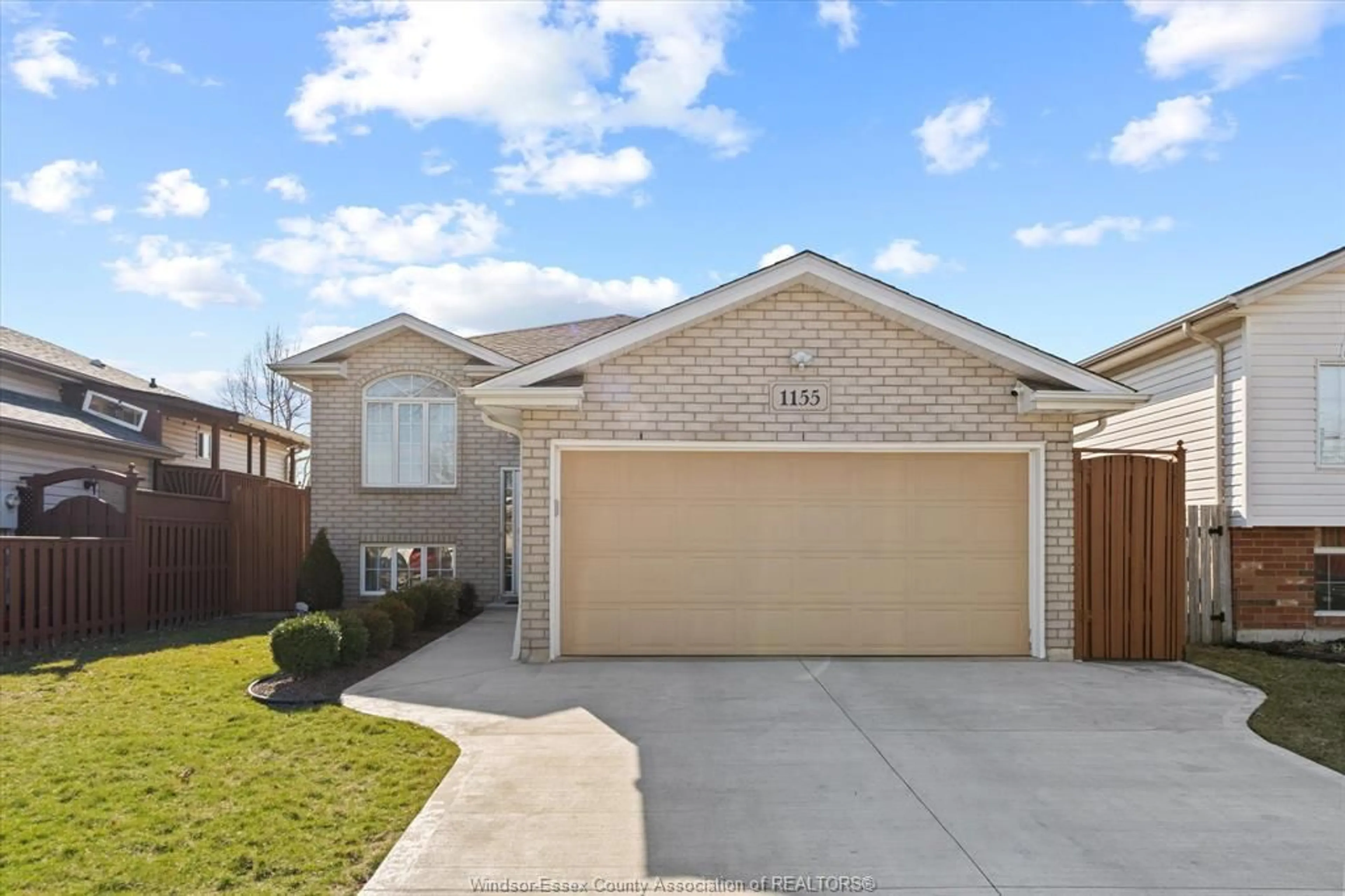 Home with brick exterior material, street for 1155 LAKEVIEW Ave, Windsor Ontario N8P 1K9