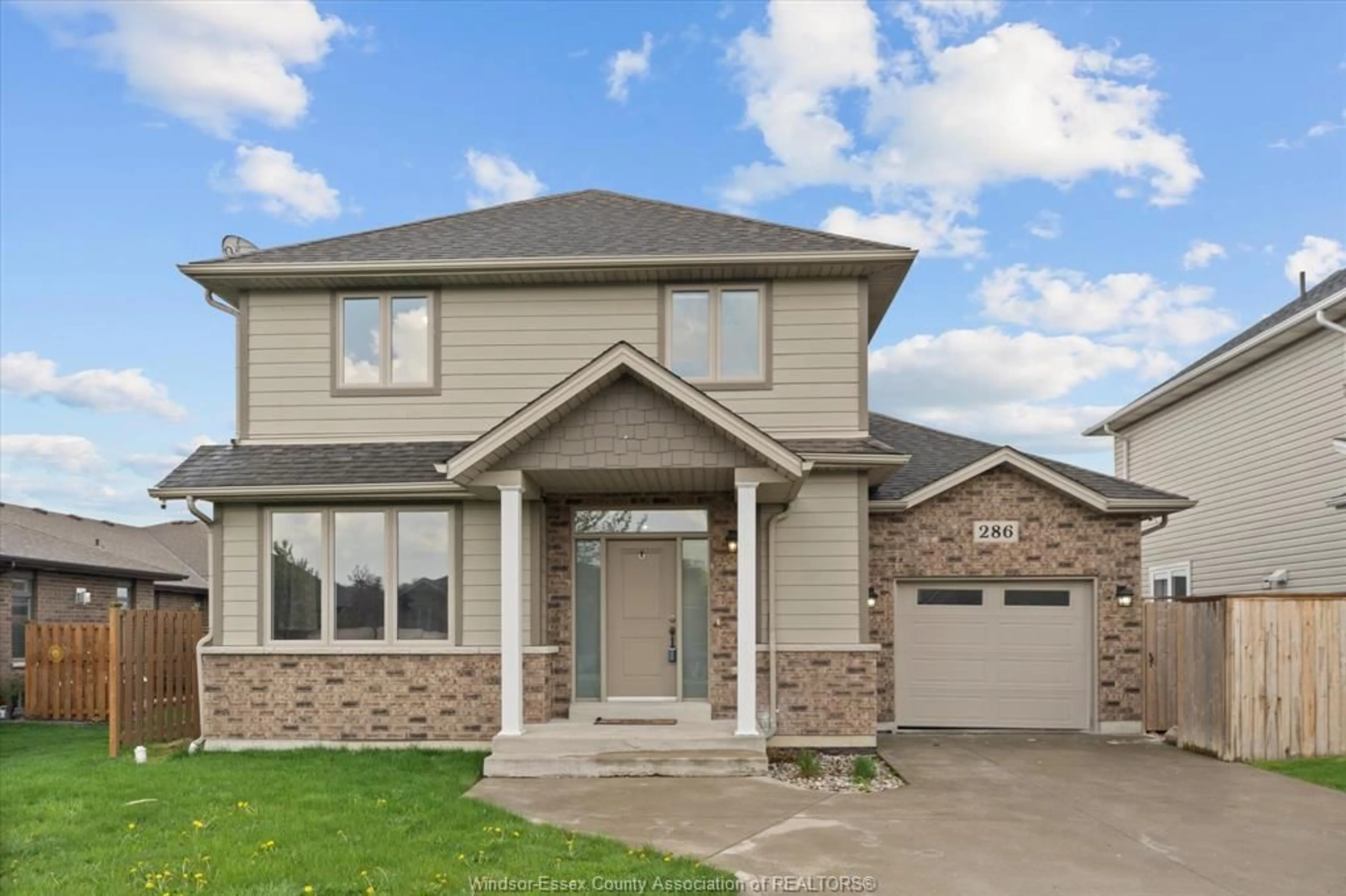 Home with brick exterior material, street for 286 GOLFVIEW Dr, Amherstburg Ontario N9V 1A0