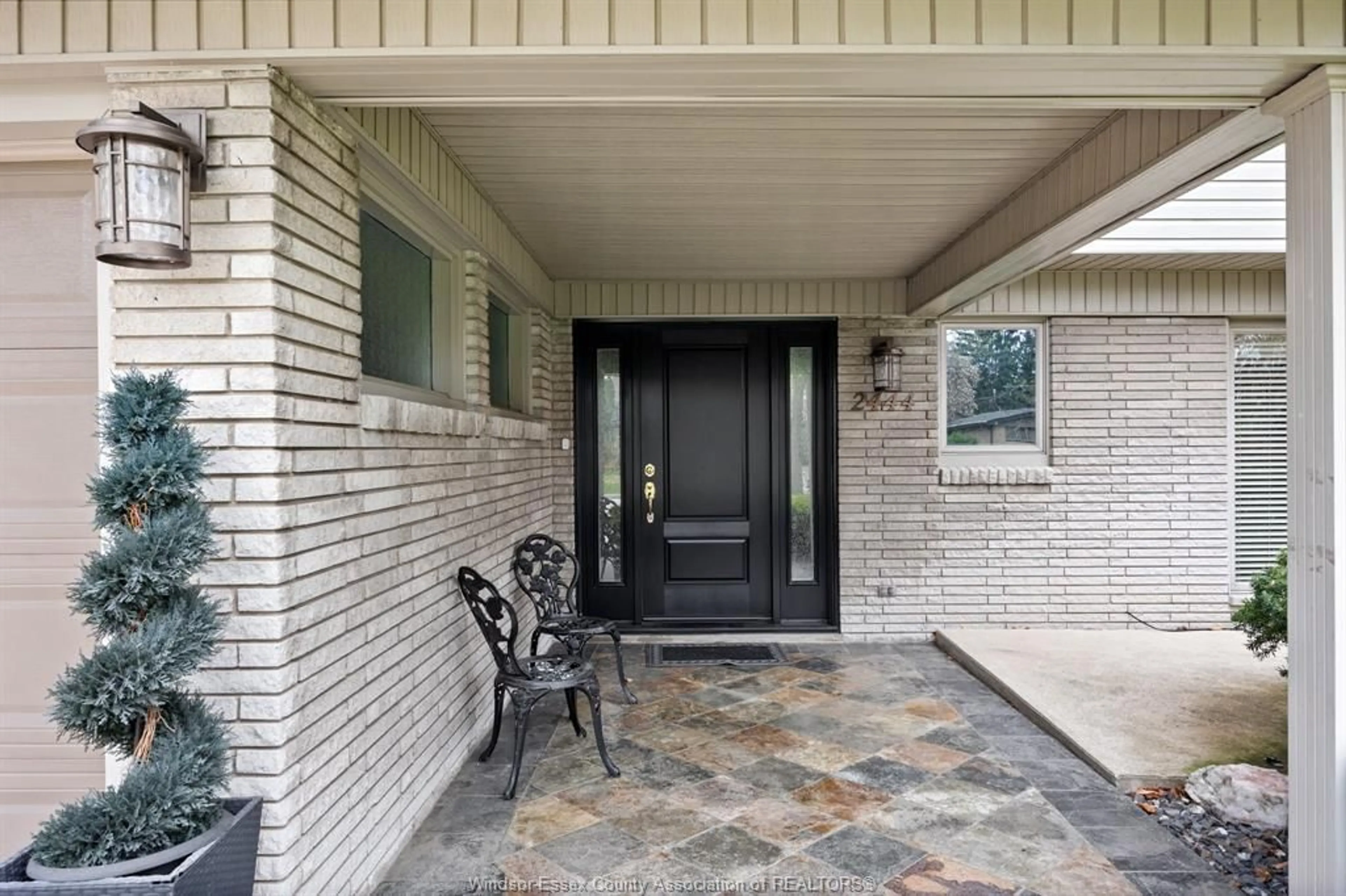 Unknown for 2444 ALEXANDRA, Windsor Ontario N9E 2J3