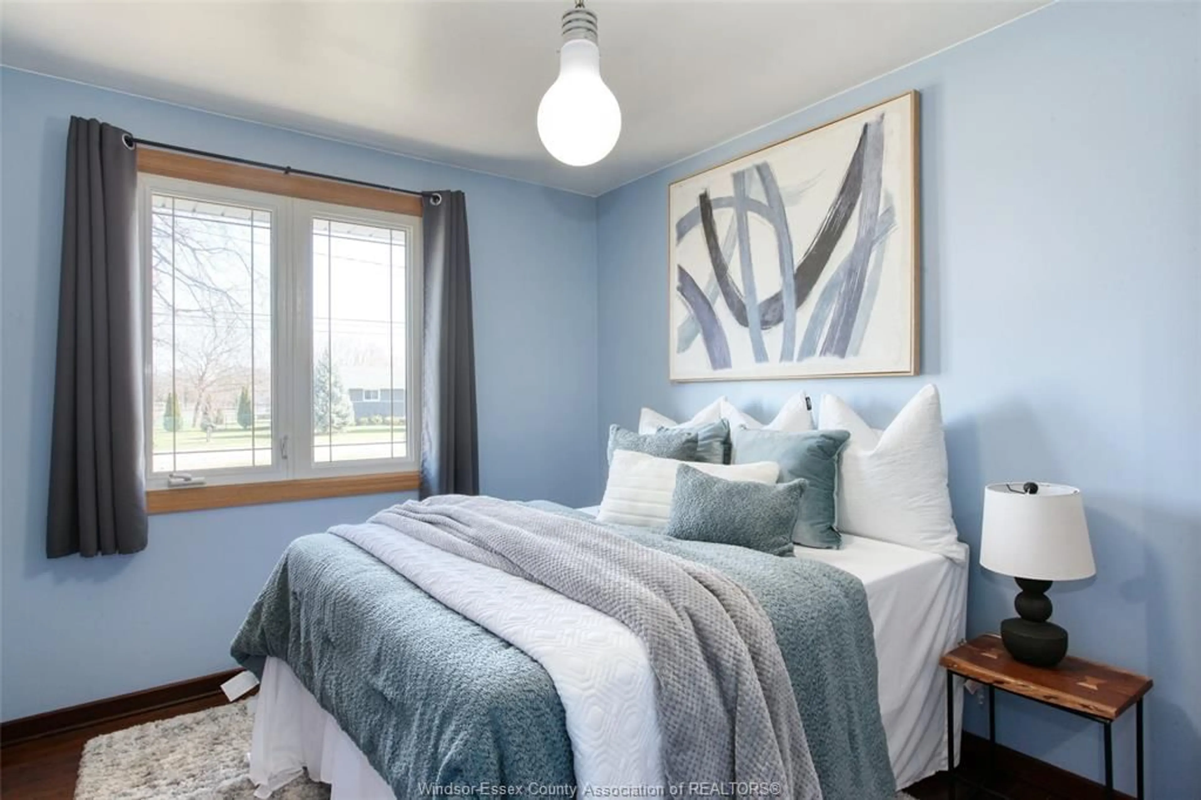 Bedroom with bed, wood/laminate floor for 362 REAUME, LaSalle Ontario N9J 1B1