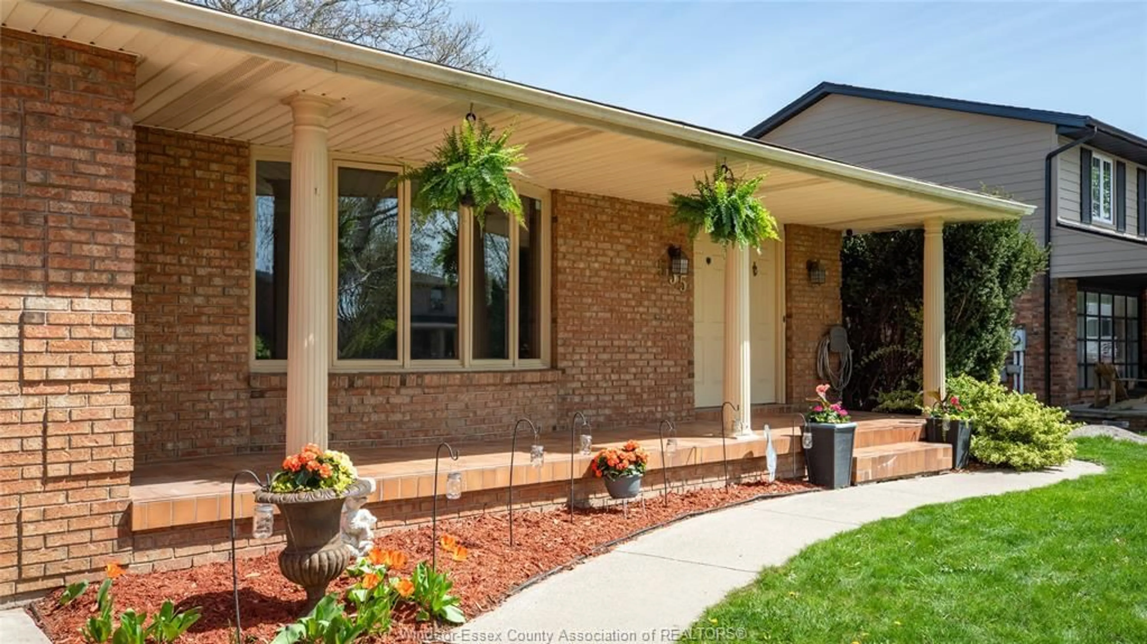 Home with brick exterior material, street for 555 COLLIER Cres, Tecumseh Ontario N8N 3J4