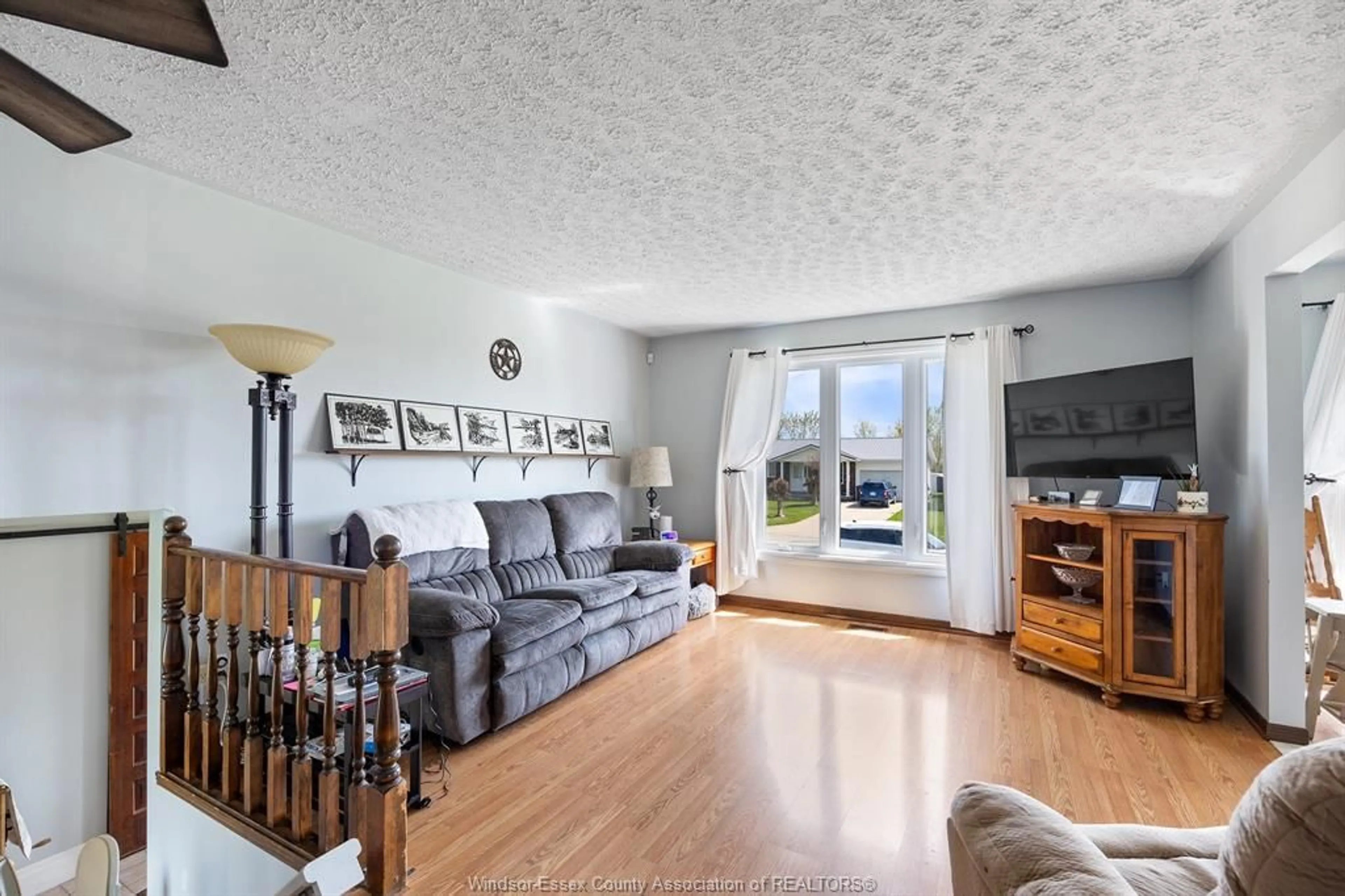 Living room with furniture, unknown for 232 MAPLE St, Harrow Ontario N0R 1G0