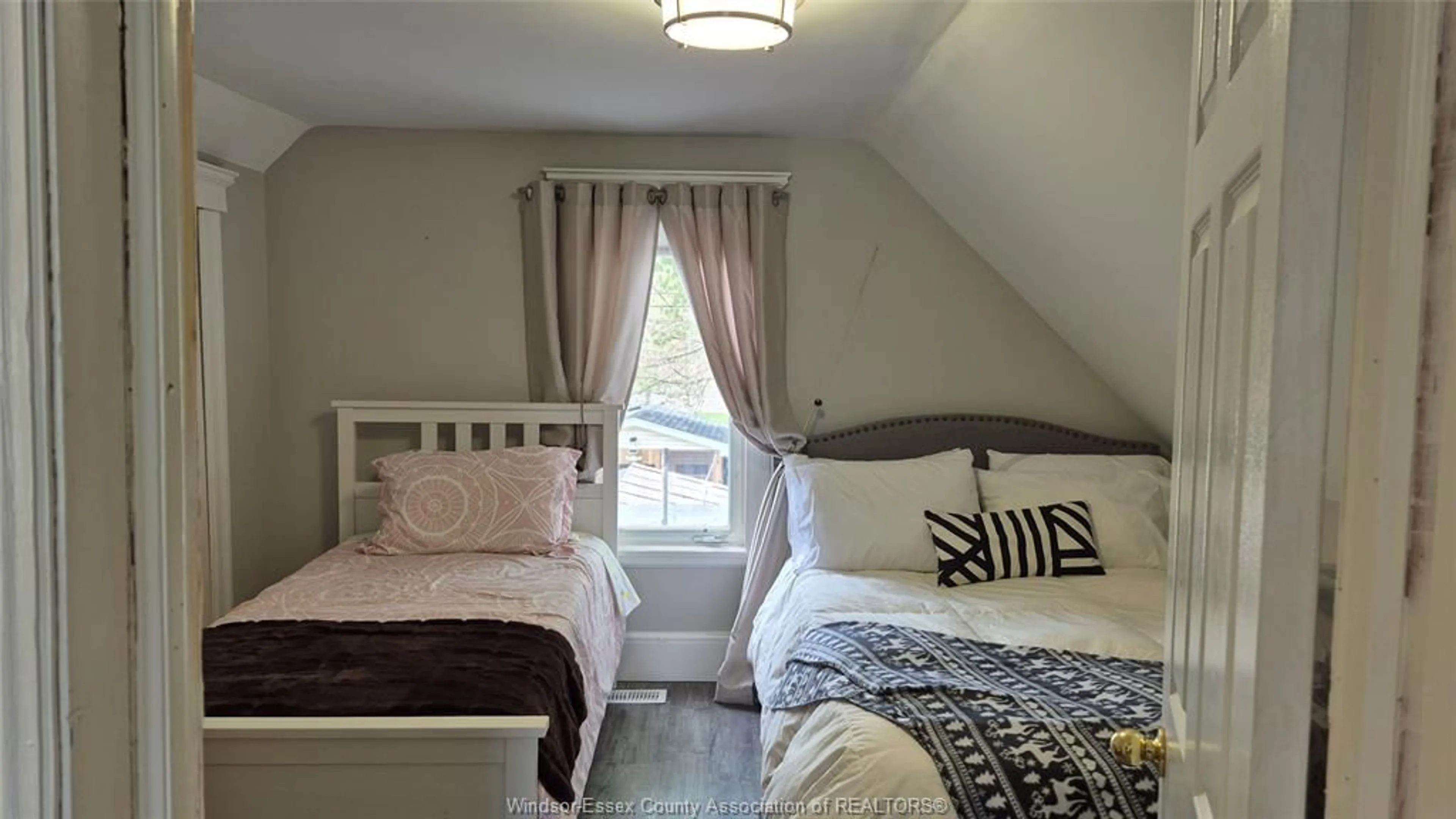 Bedroom with bed, unknown for 1045 WELLINGTON, Windsor Ontario N9A 5K2