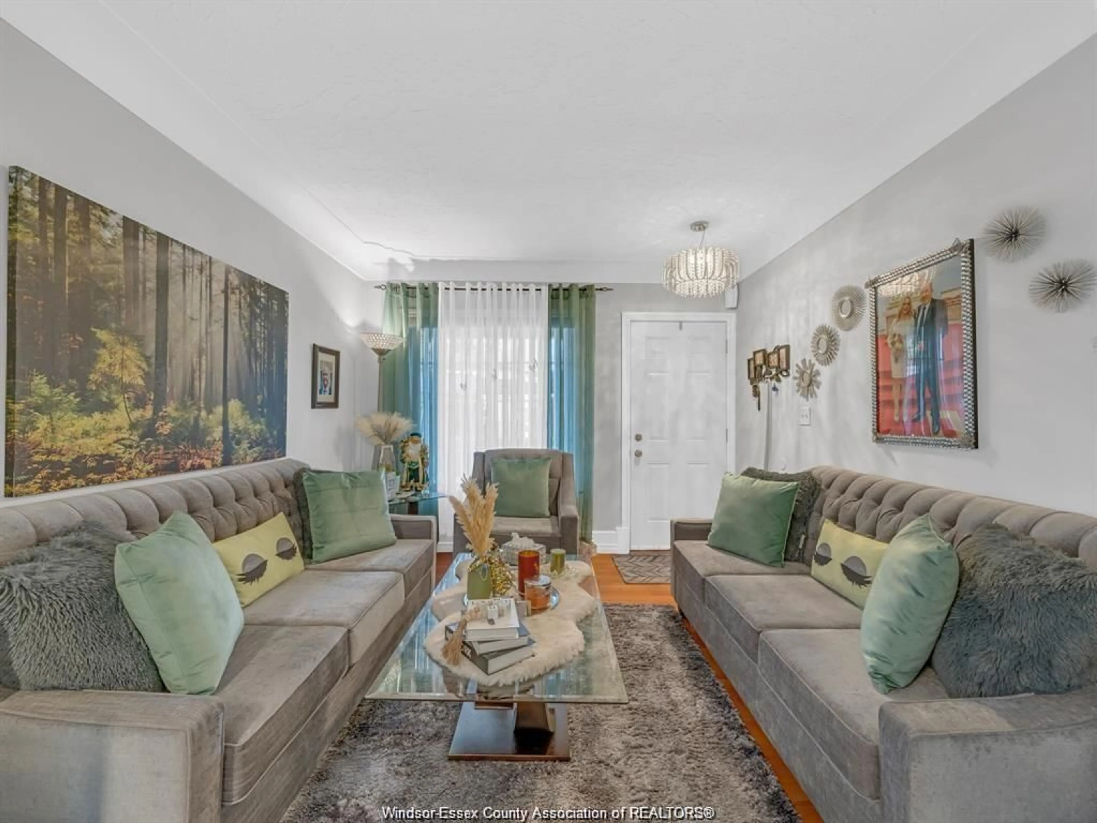Living room with furniture, unknown for 1054 OAK St, Windsor Ontario N9A 5G4