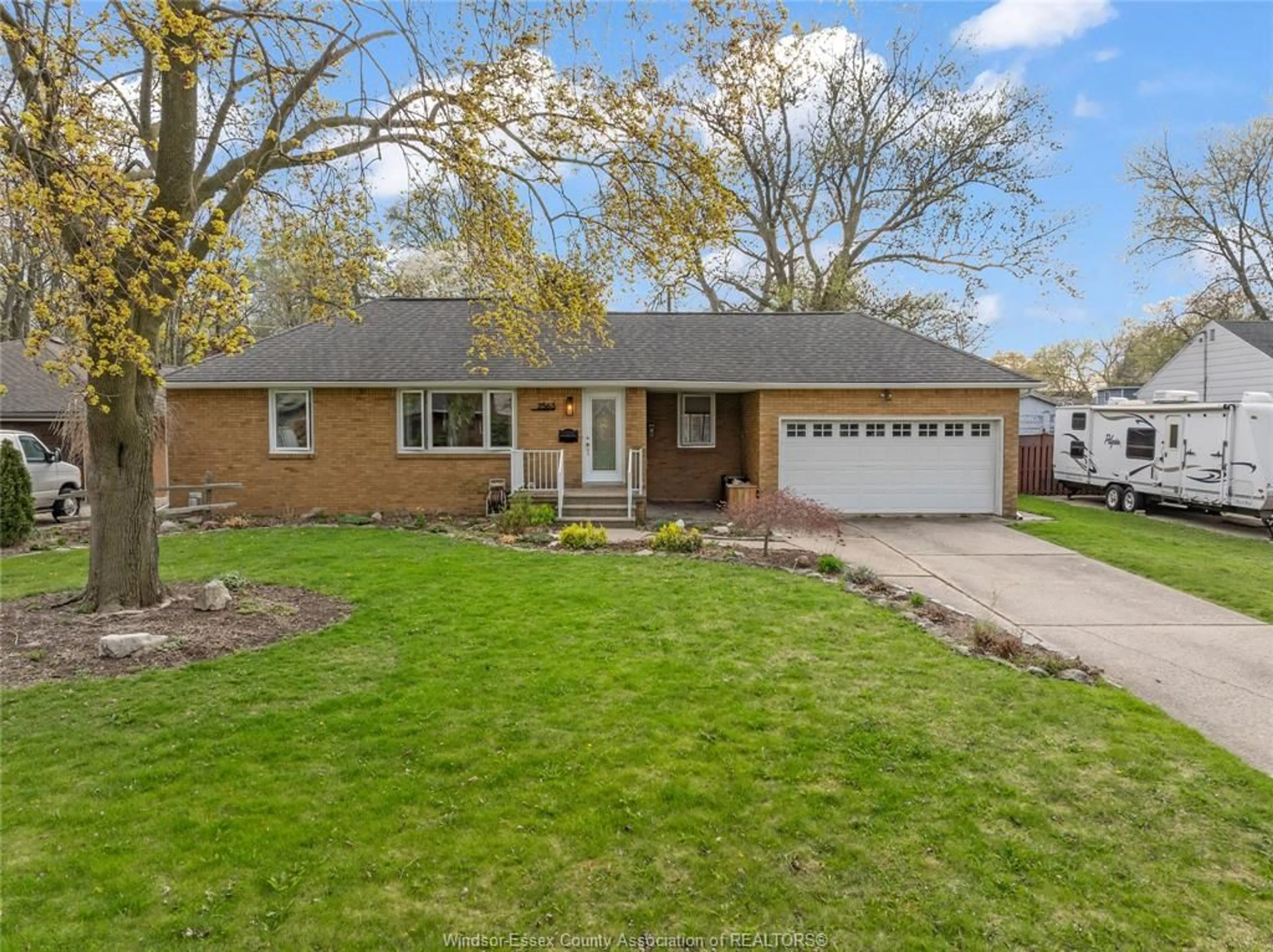 Home with brick exterior material, street for 2563 Westminster, Windsor Ontario N8T 1Y2