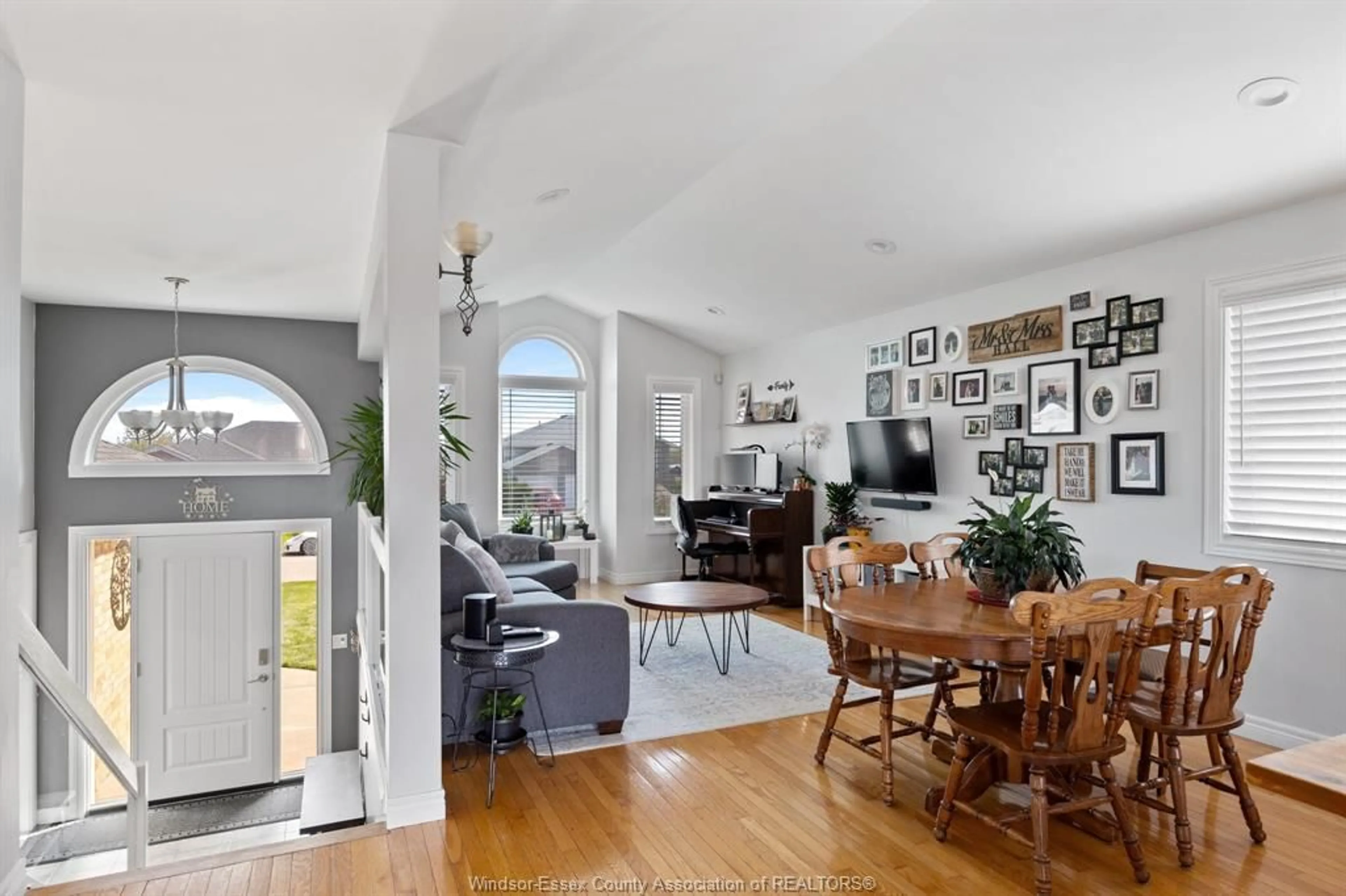 Unknown for 12034 DUCHARME Lane, Essex Ontario N0R 1J0