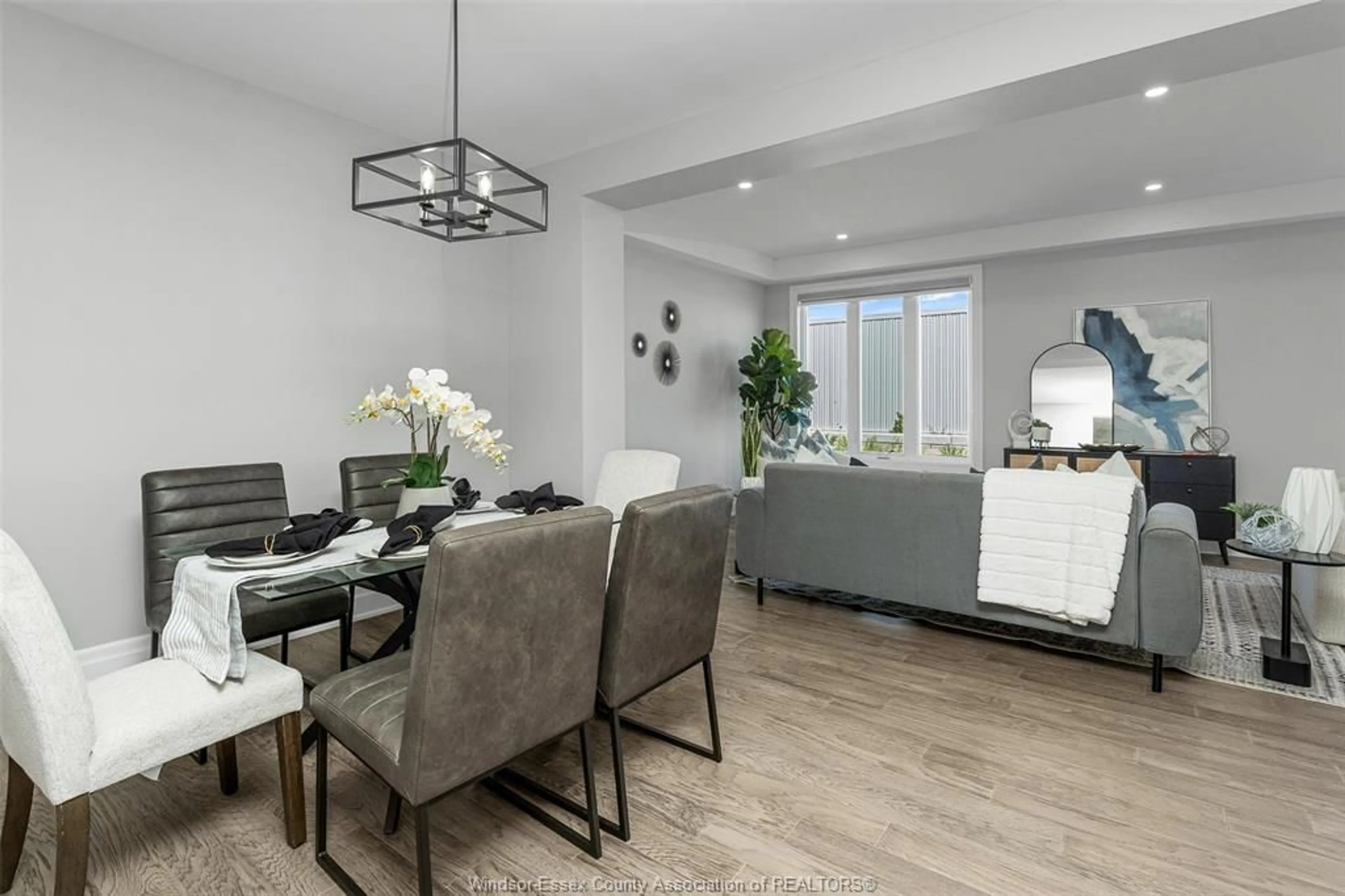 Dining room, unknown for 108 Lane St, Essex Ontario N8M 0B2