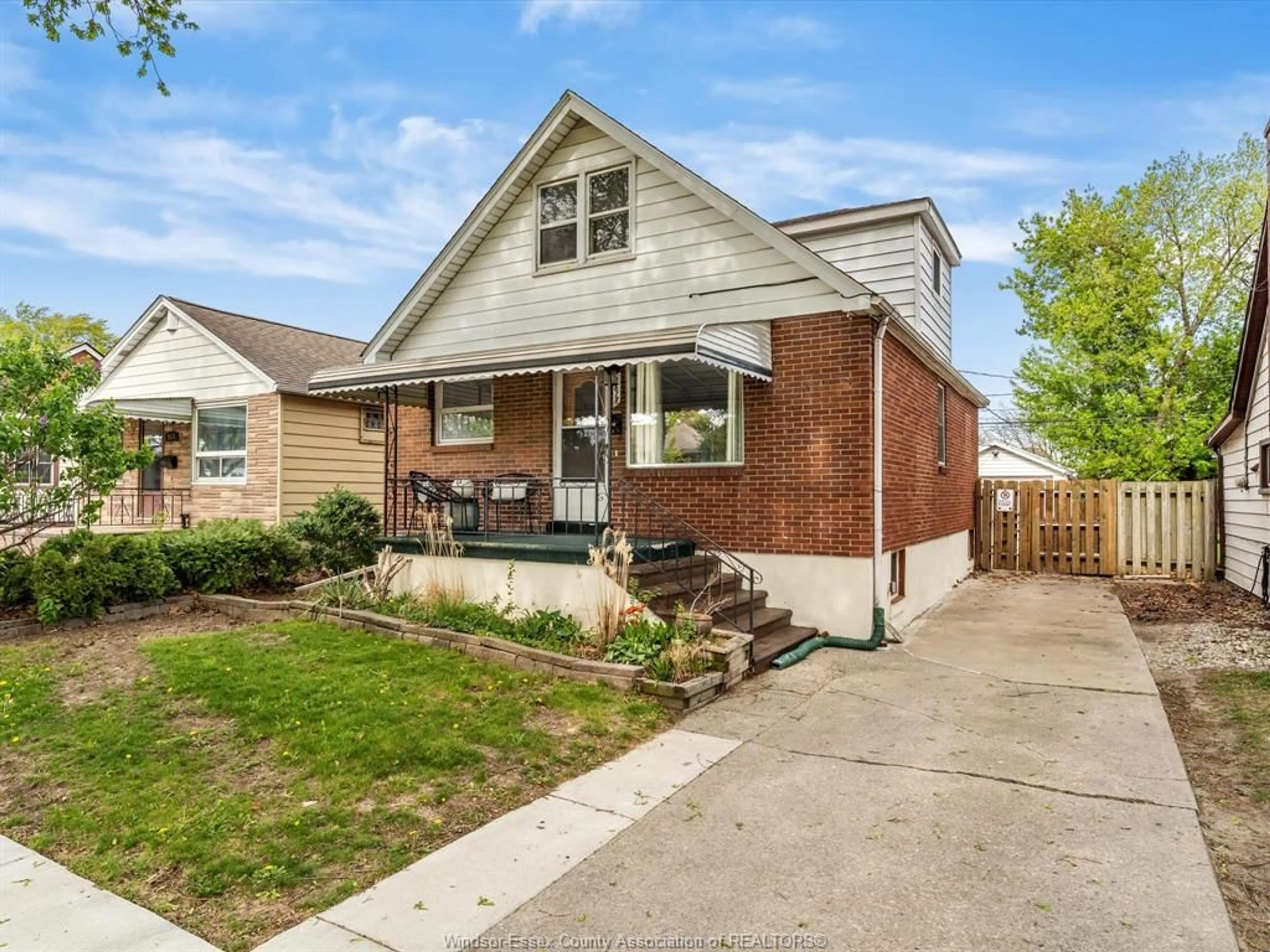 Home with brick exterior material, street for 2618 ALEXIS, Windsor Ontario N8W 3Z9