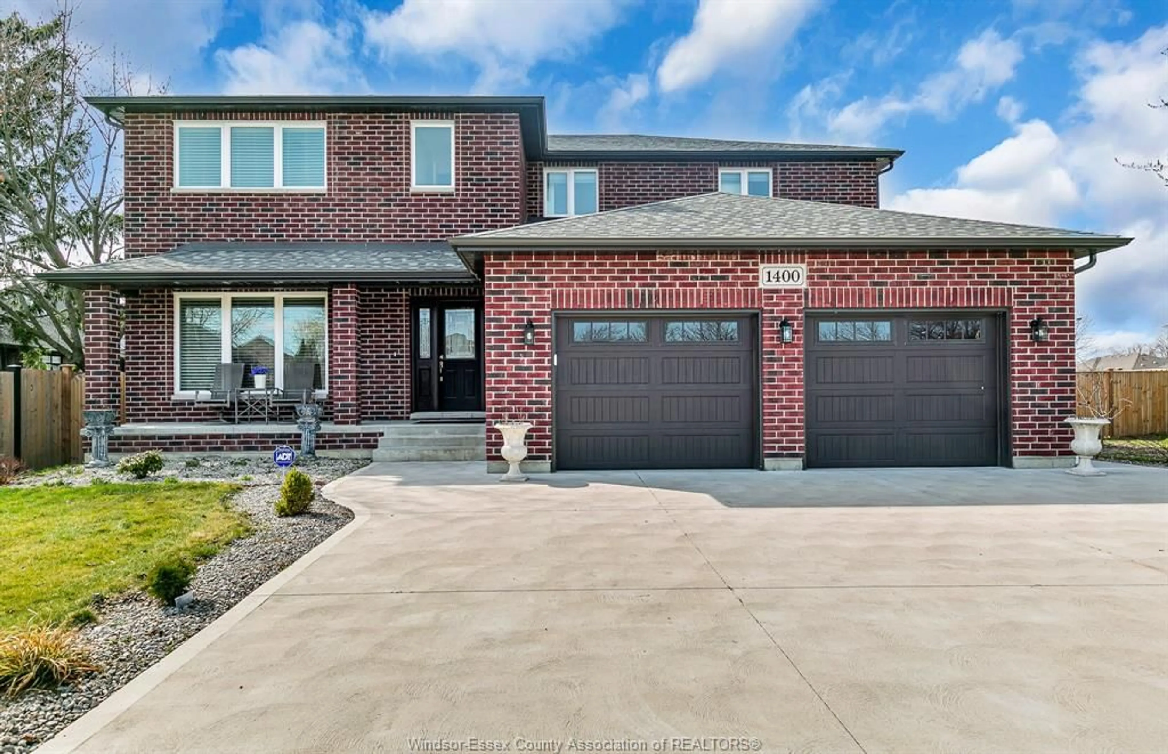 Home with brick exterior material, street for 1400 MONCK Ave, LaSalle Ontario N9J 3P5