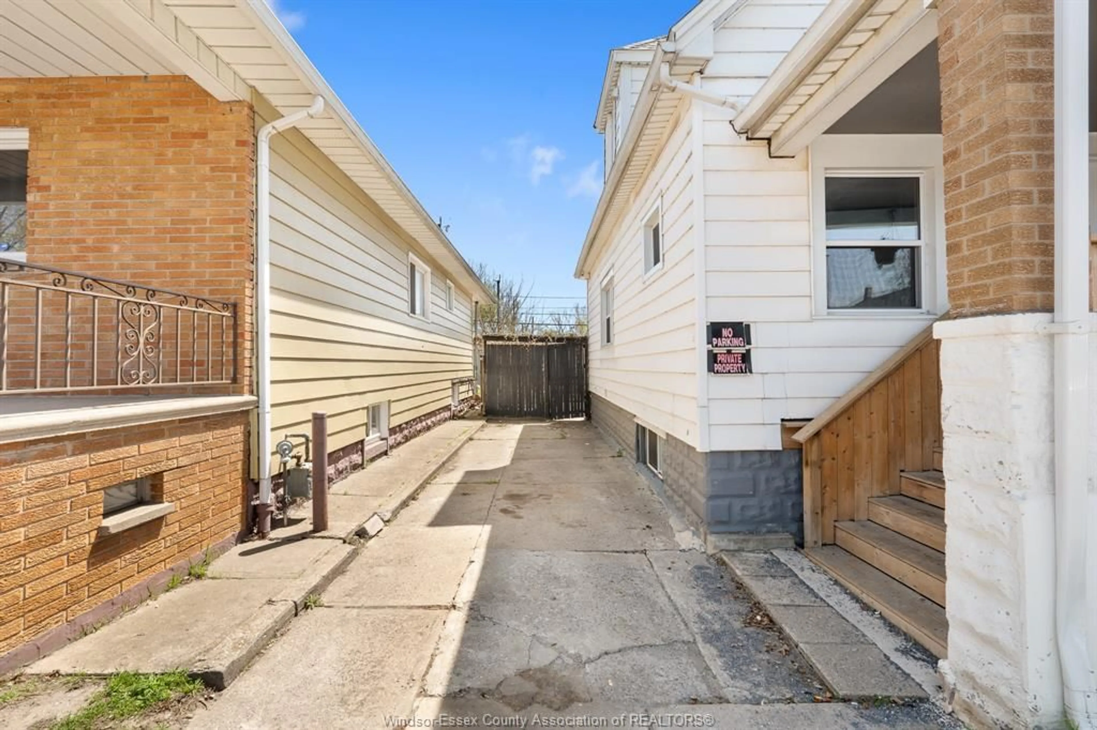 Patio, street for 1245 ERIE St, Windsor Ontario N9A 3Z6