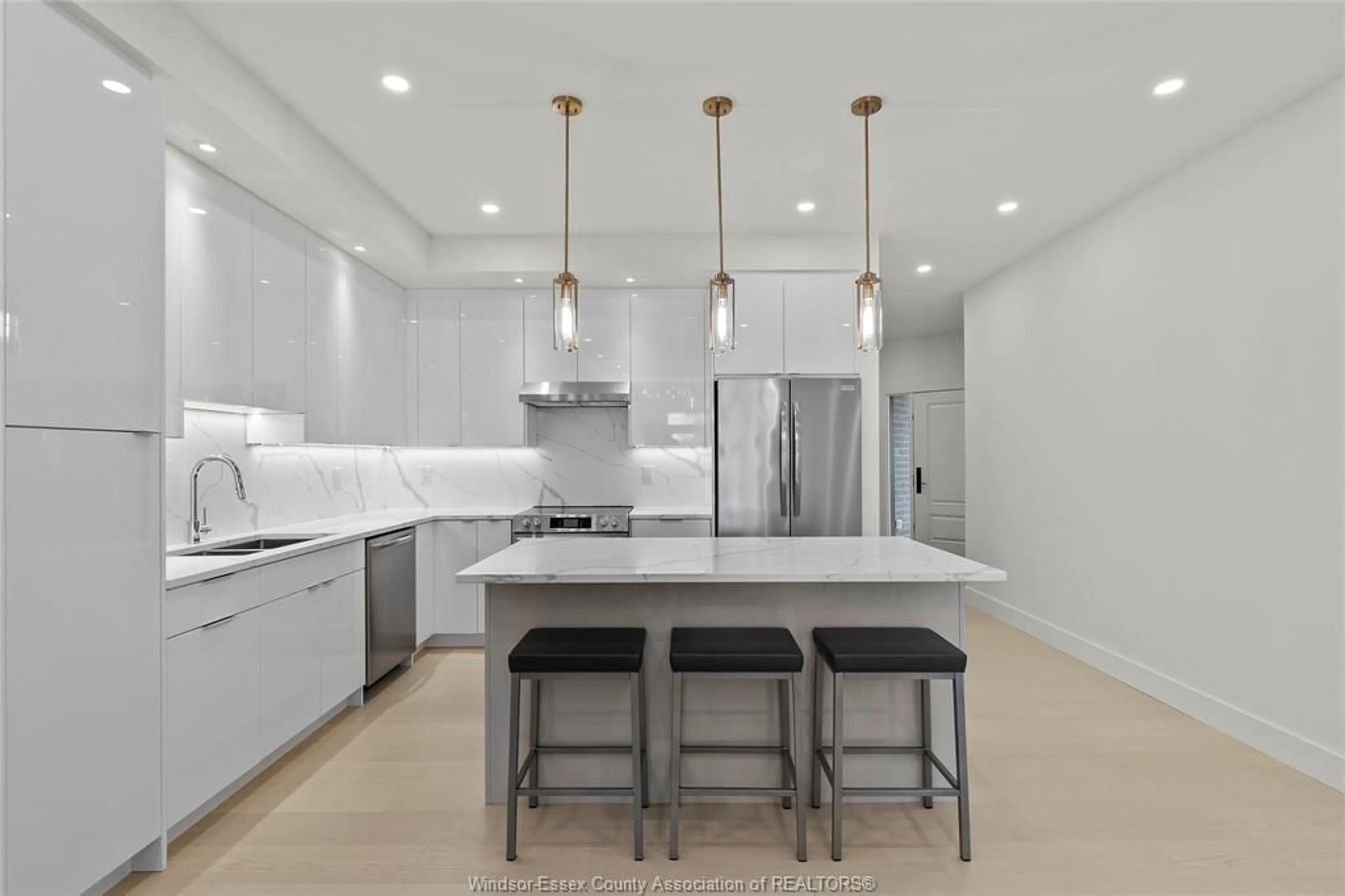 Contemporary kitchen, ceramic/tile floor for 11 EAGLE St, Leamington Ontario N8H 0G4