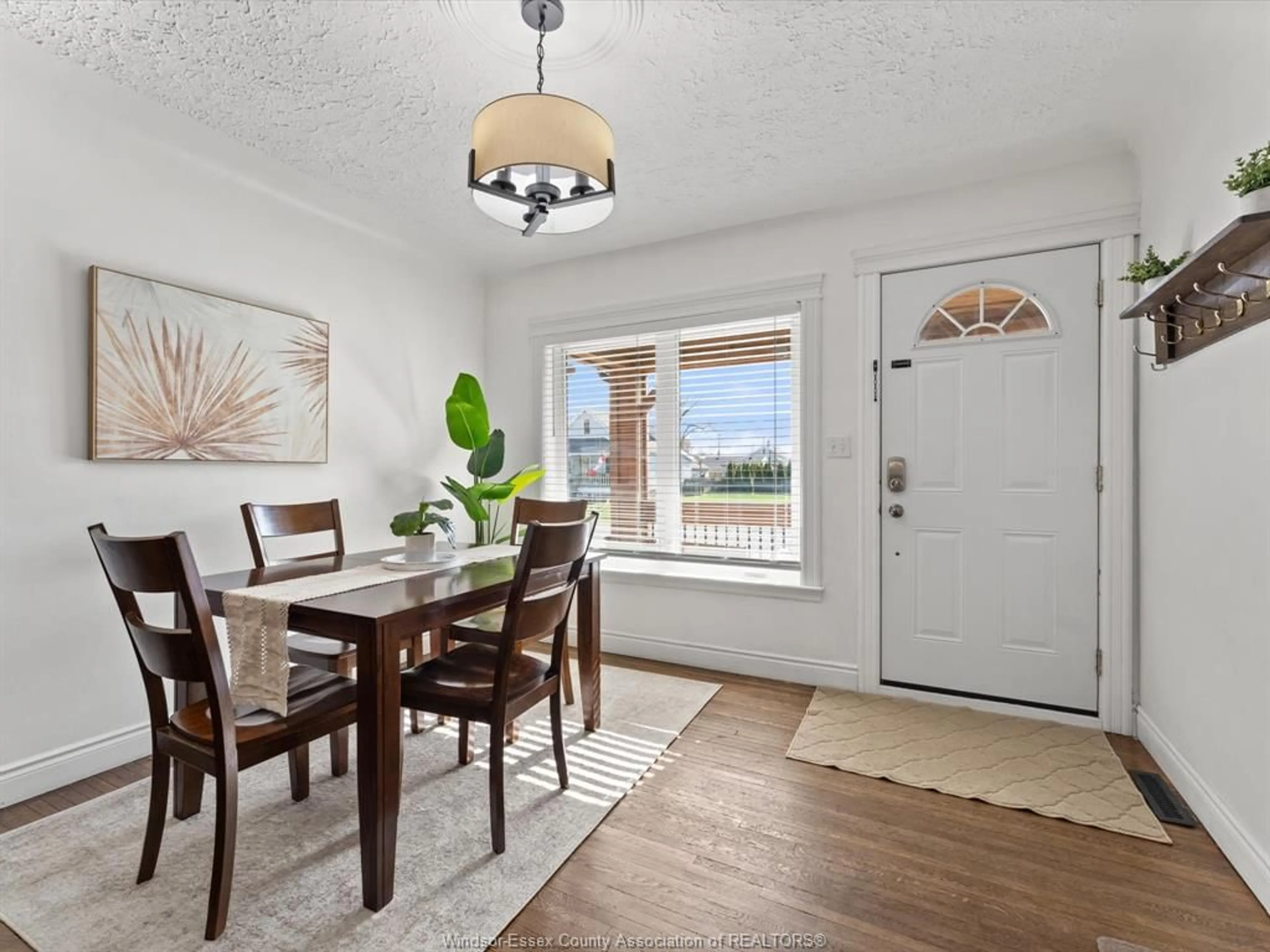 Dining room, wood/laminate floor for 2258 CHARL Ave, Windsor Ontario N8X 2A2
